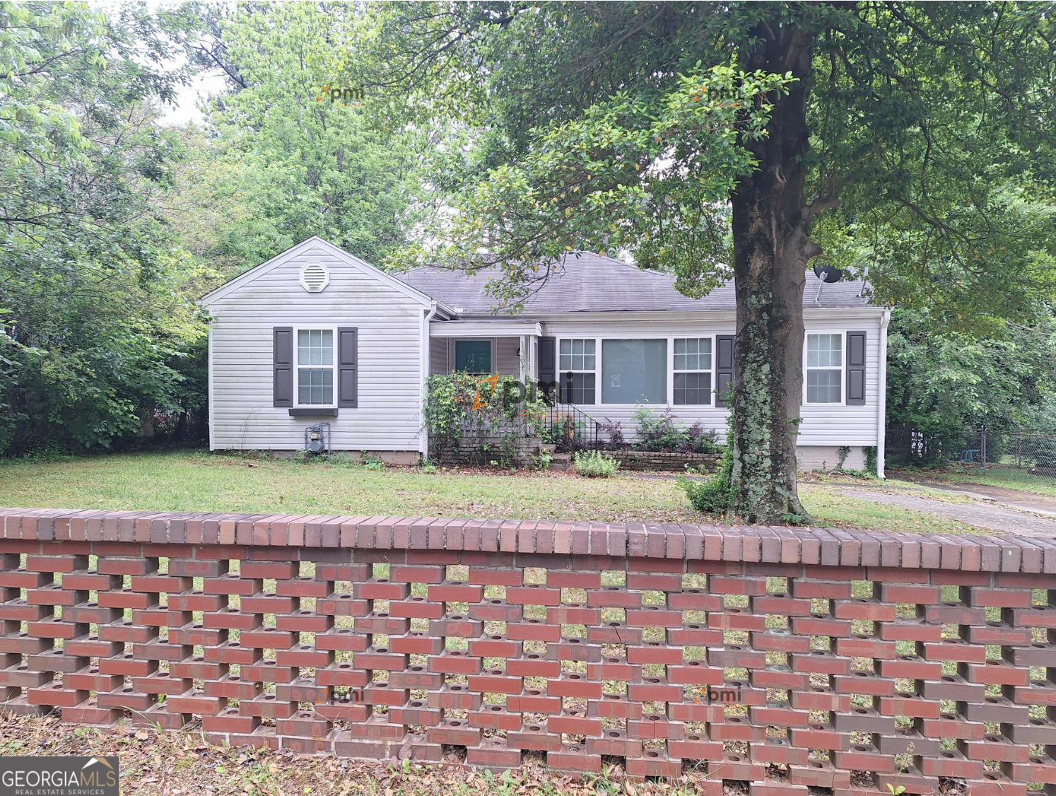 1391 Lochland Road Se Property Photo 1