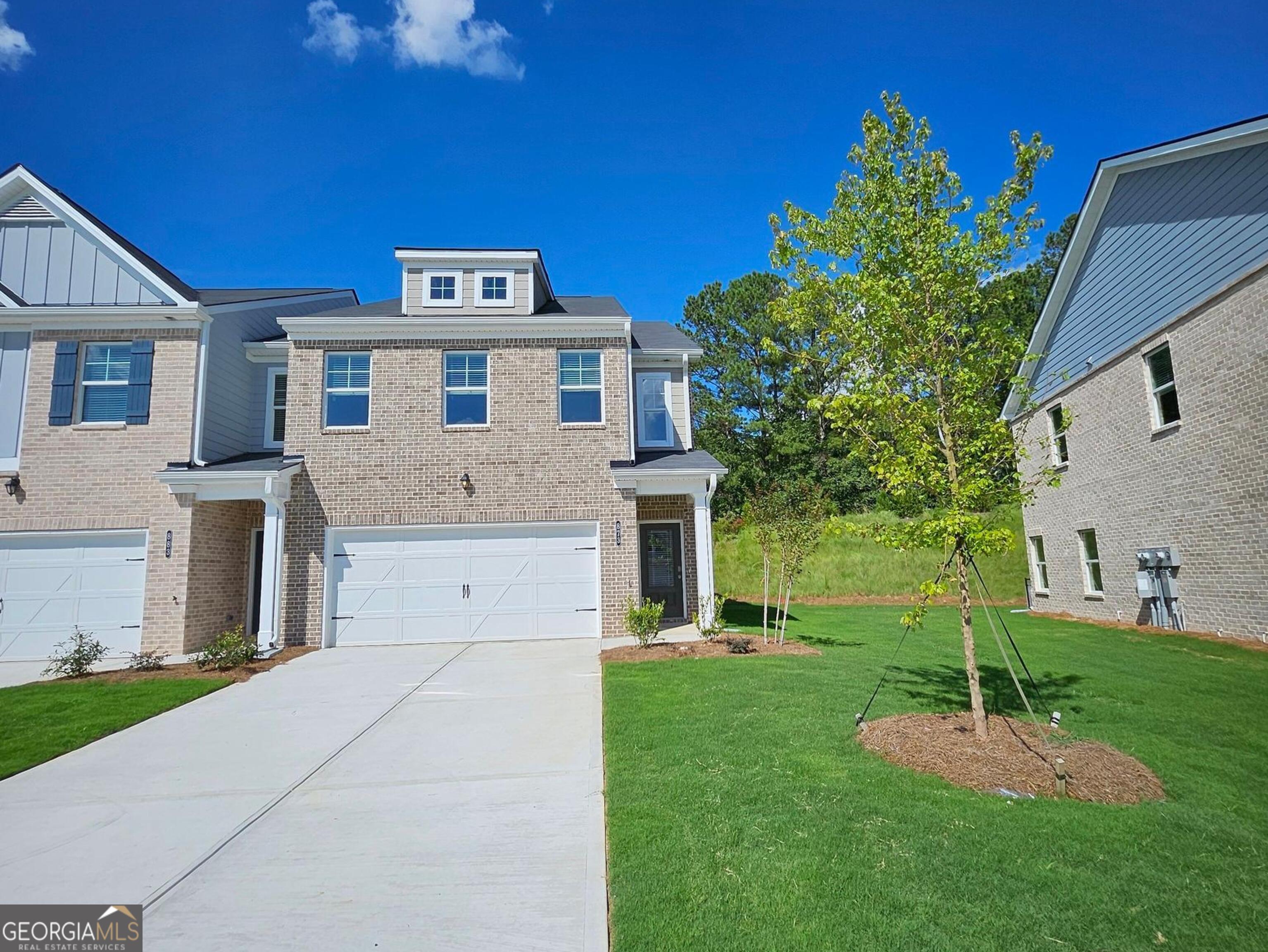 873 Cygnet Lane Property Photo 1