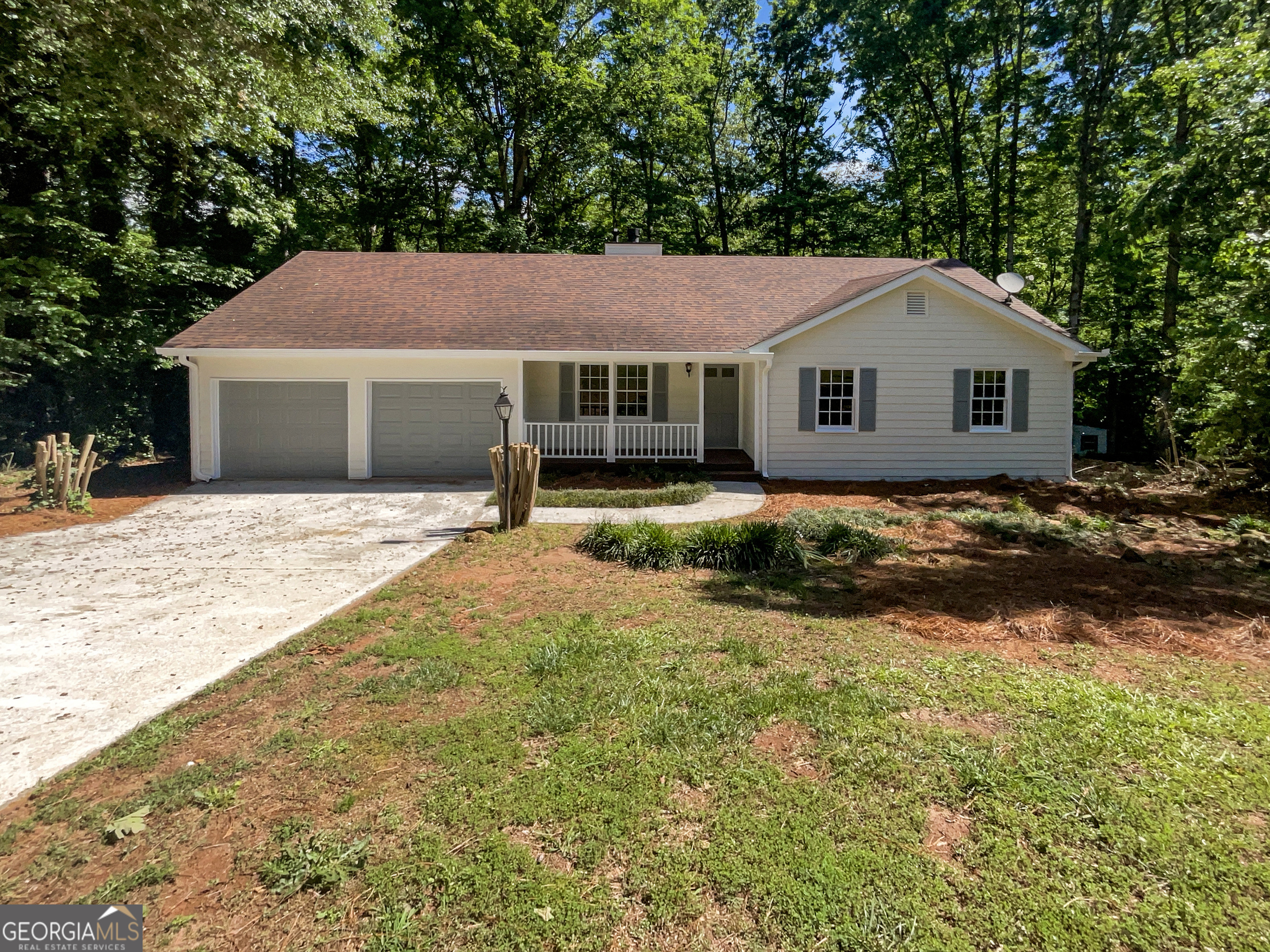 3766 Windy Hill Drive Se Property Photo 1