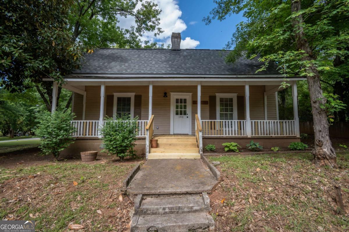 180 Cross Street Property Photo 1
