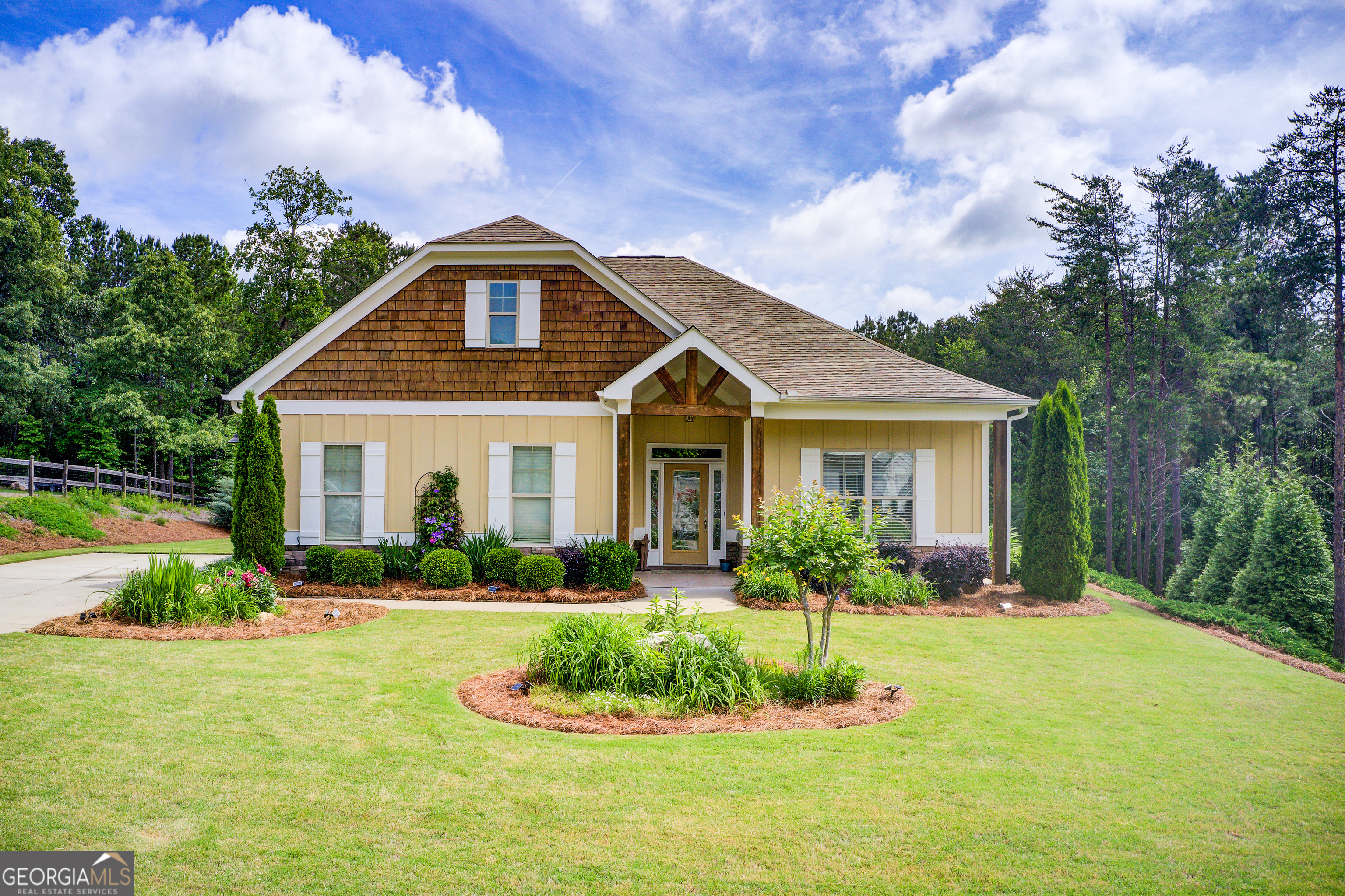 608 Red Leaf Way Property Photo 1