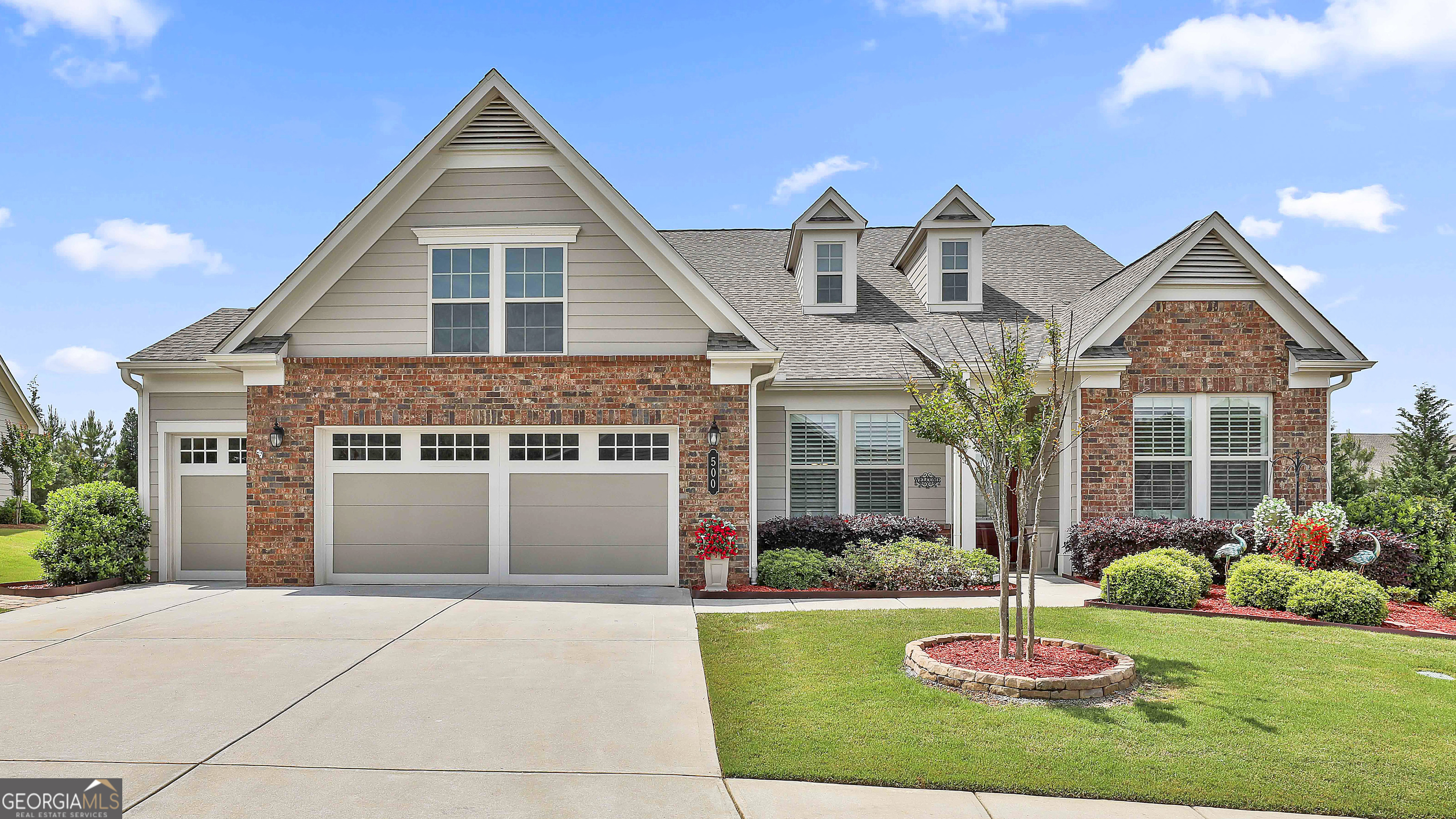 500 Cottonwood Circle Property Photo 1