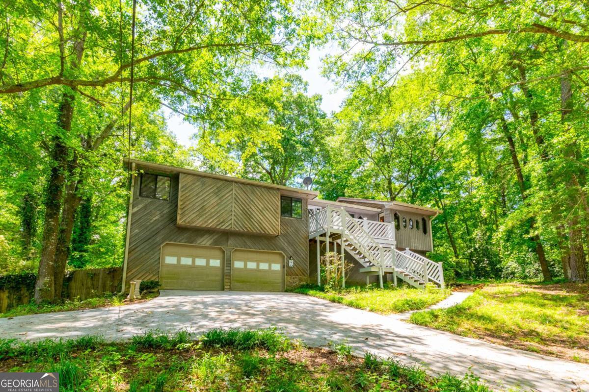 2738 Westminister Lane Nw Property Photo 1