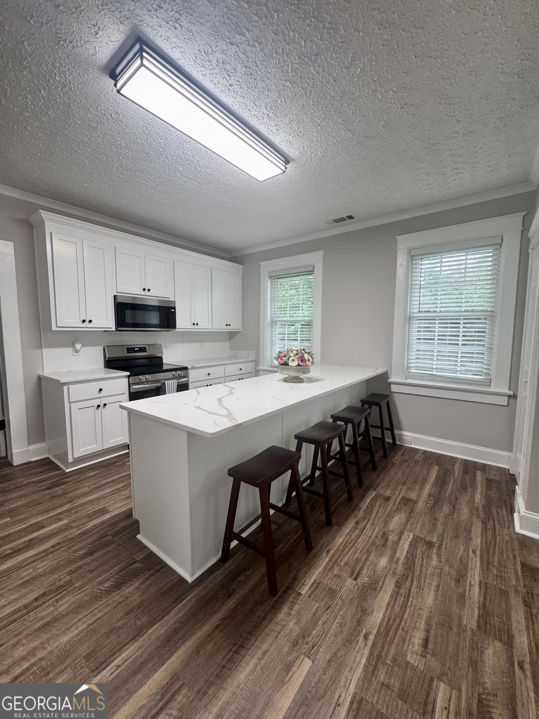 418 B Street Ne Property Photo 8