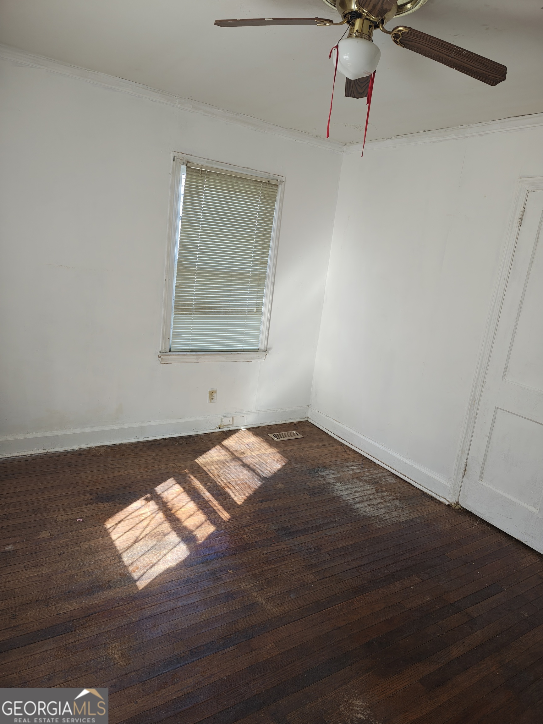 1285 Pio Nono Avenue Property Photo 10