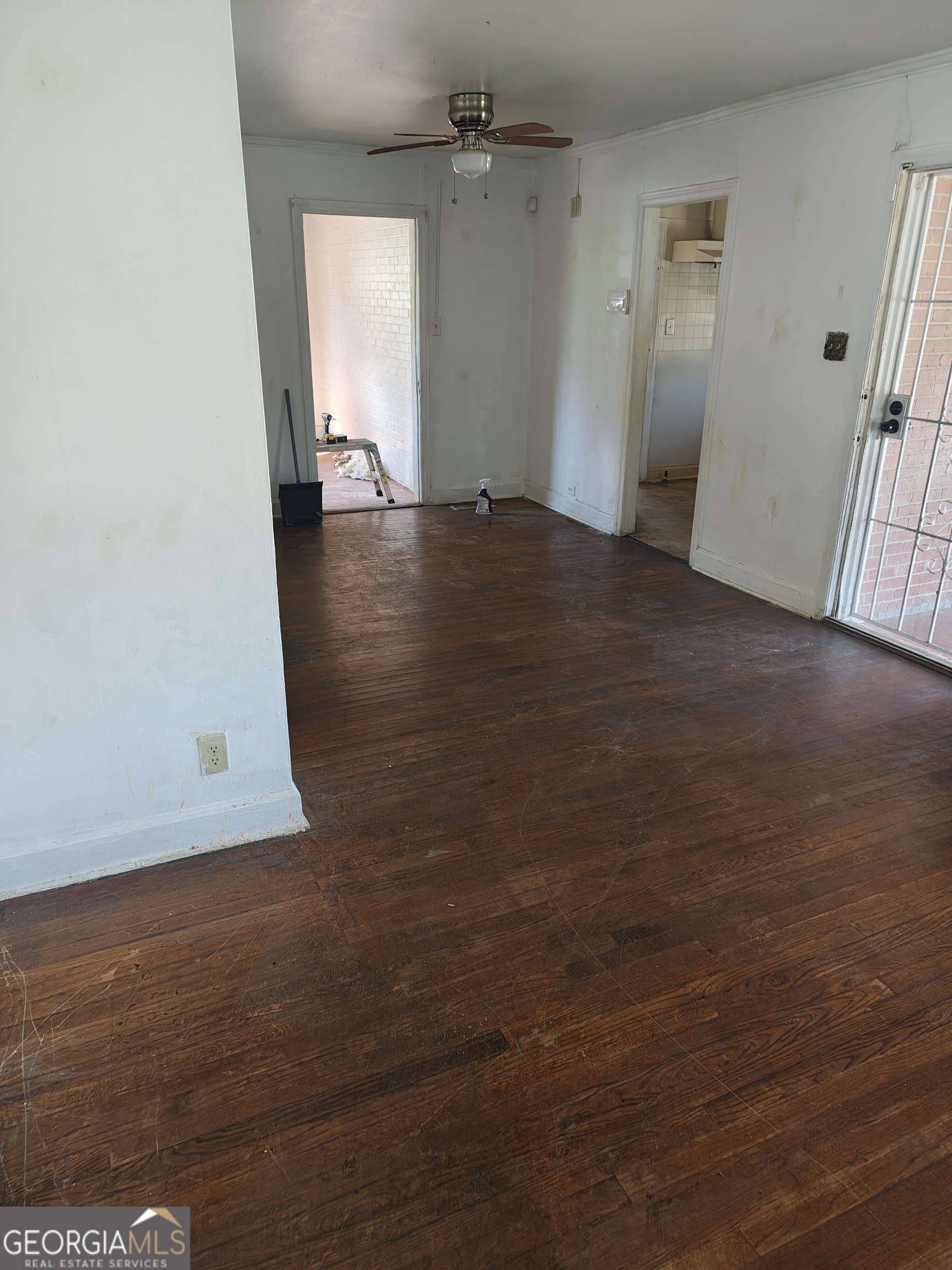 1285 Pio Nono Avenue Property Photo 14