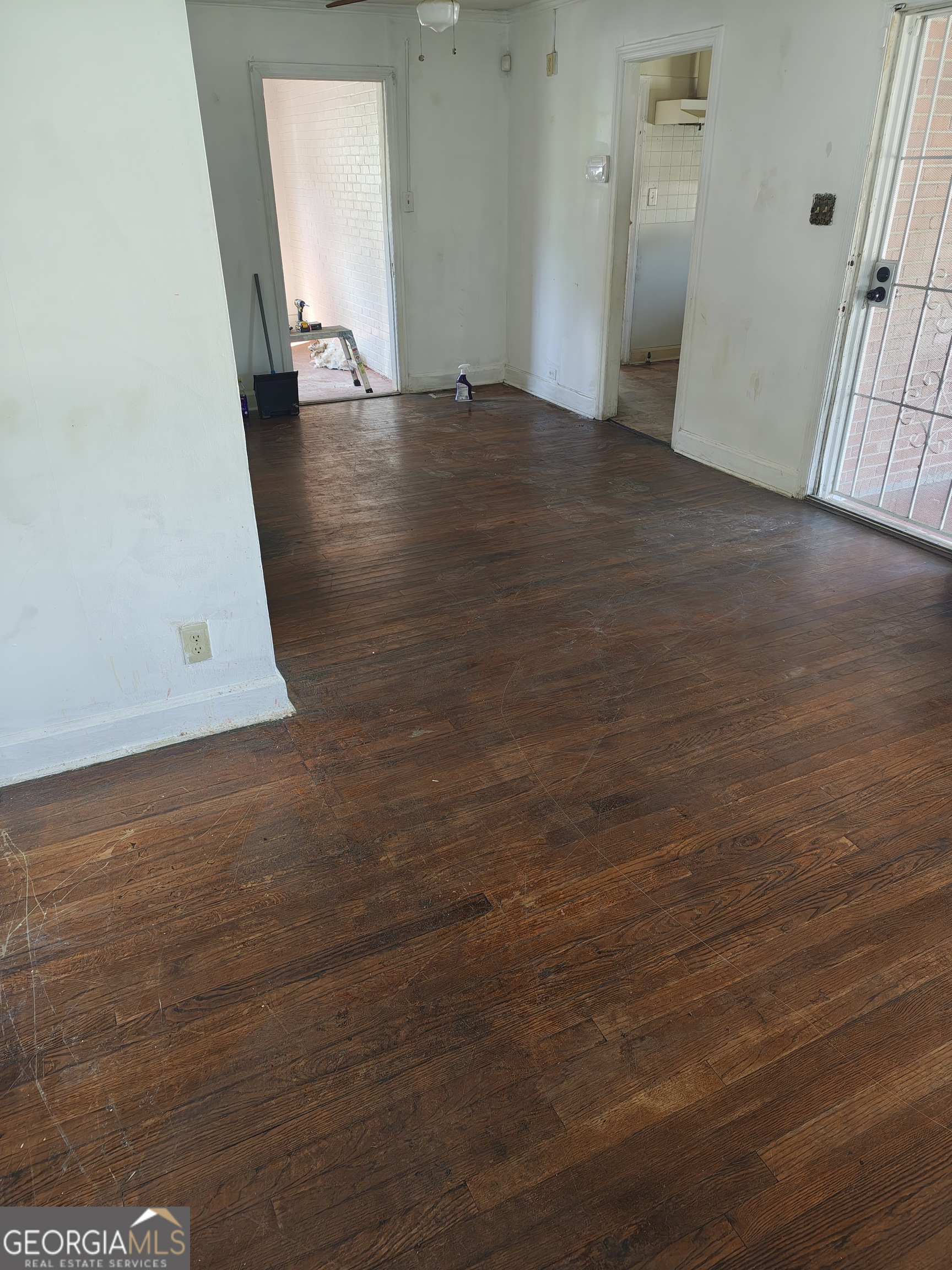1285 Pio Nono Avenue Property Photo 15