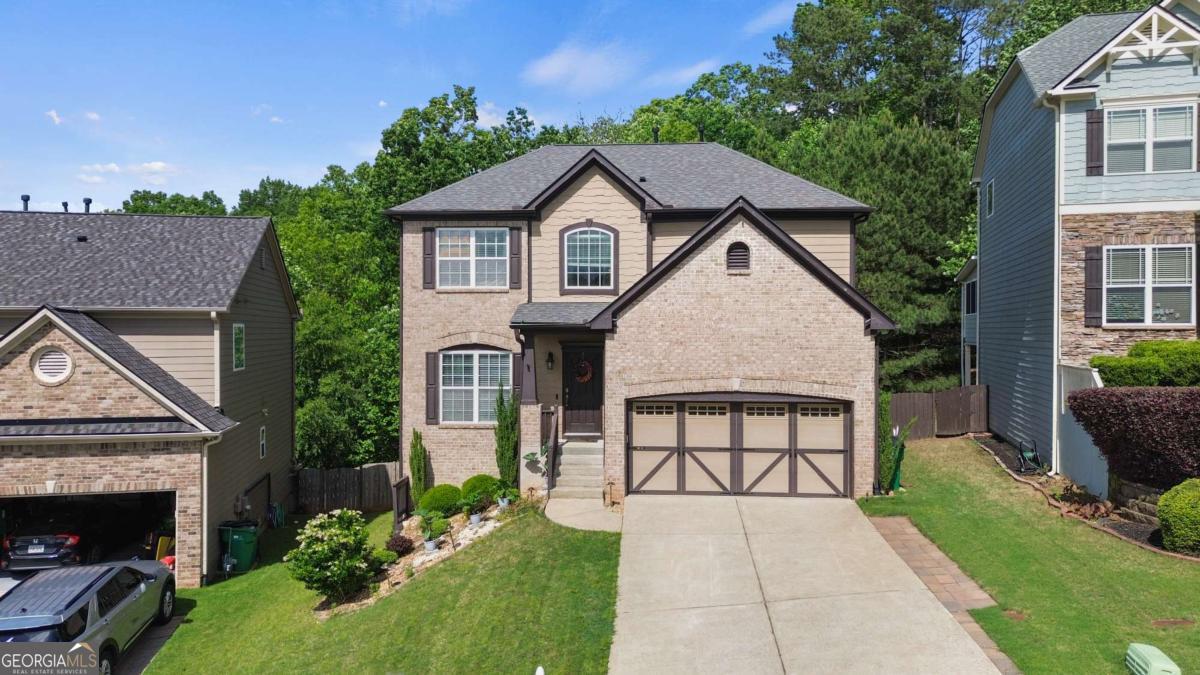 456 Crestmont Lane Property Photo 1