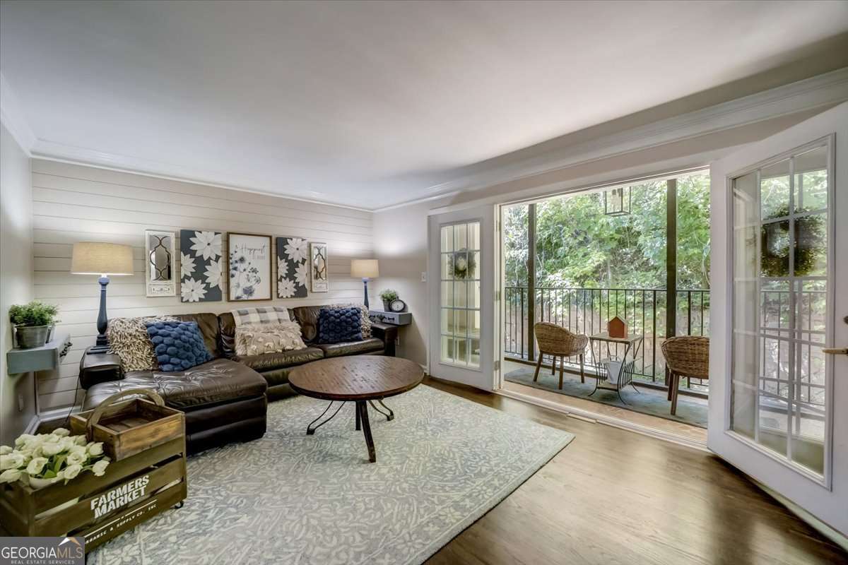 311 Peachtree Hills Avenue Ne # 10c Property Photo 1