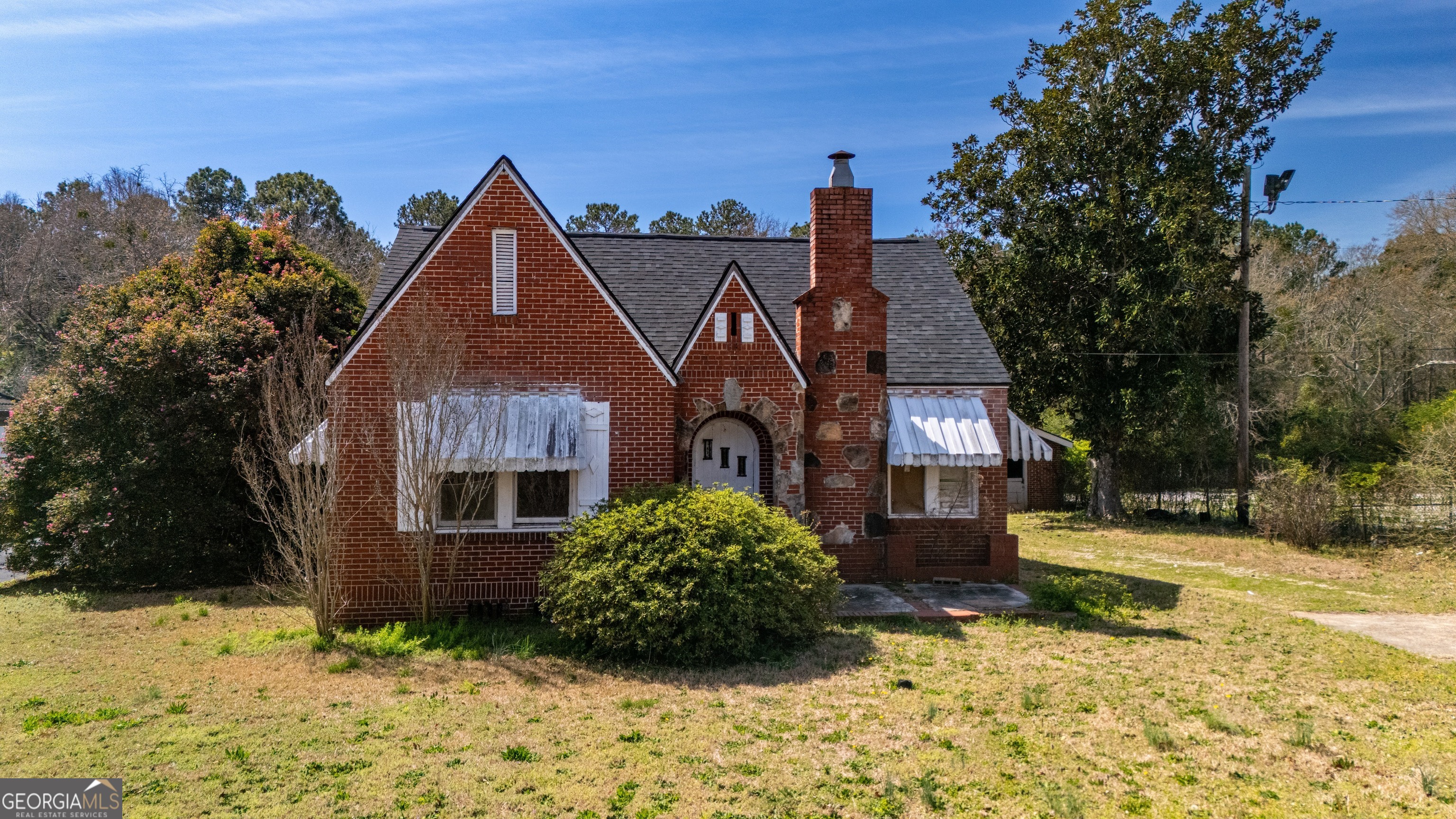 1589 Vernon Road Property Photo 1