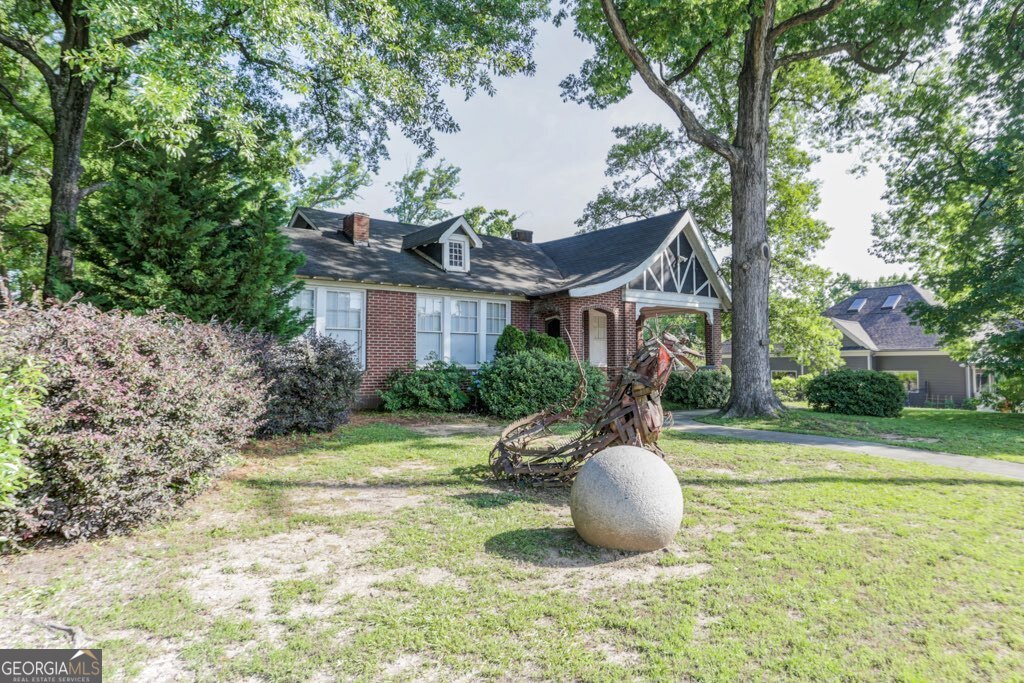 2360 Bolton Road Nw Property Photo 1