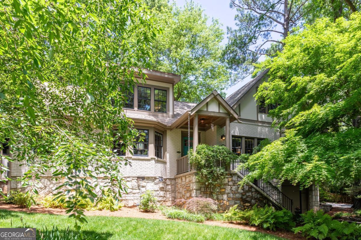 138 Garland Avenue Property Photo 1