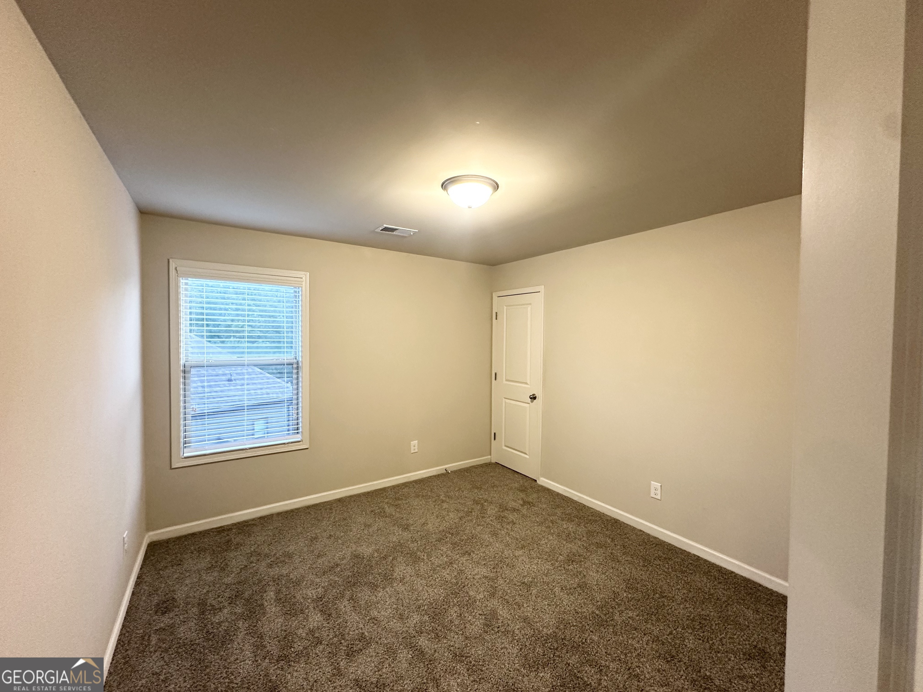 138 Donegal Way Property Photo 9