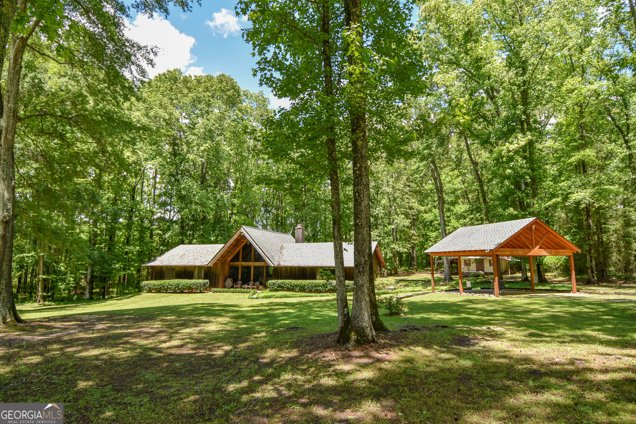 135 Zachariah Road Property Photo 1
