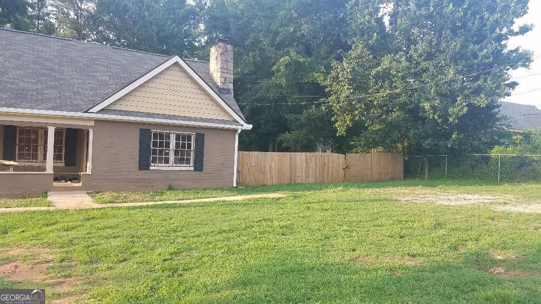 5012 Central Drive Property Photo 2