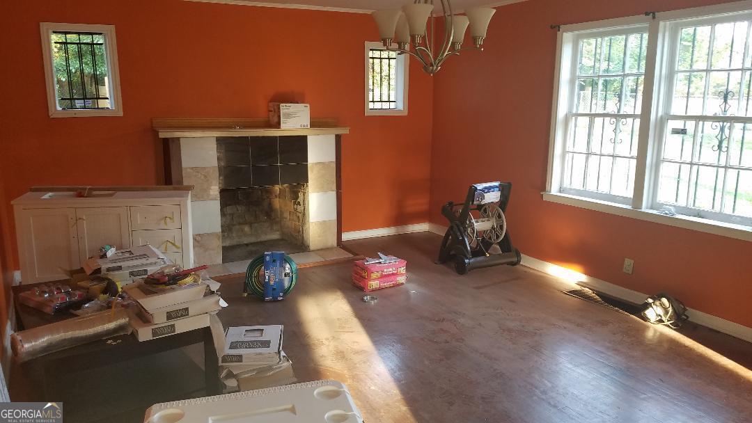 5012 Central Drive Property Photo 3