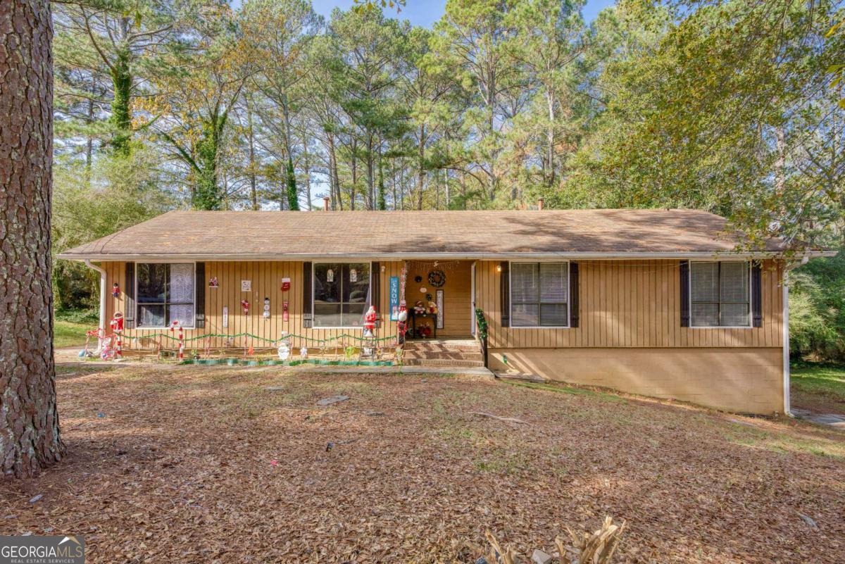 4881 Valley Dale Drive Sw Property Photo 1