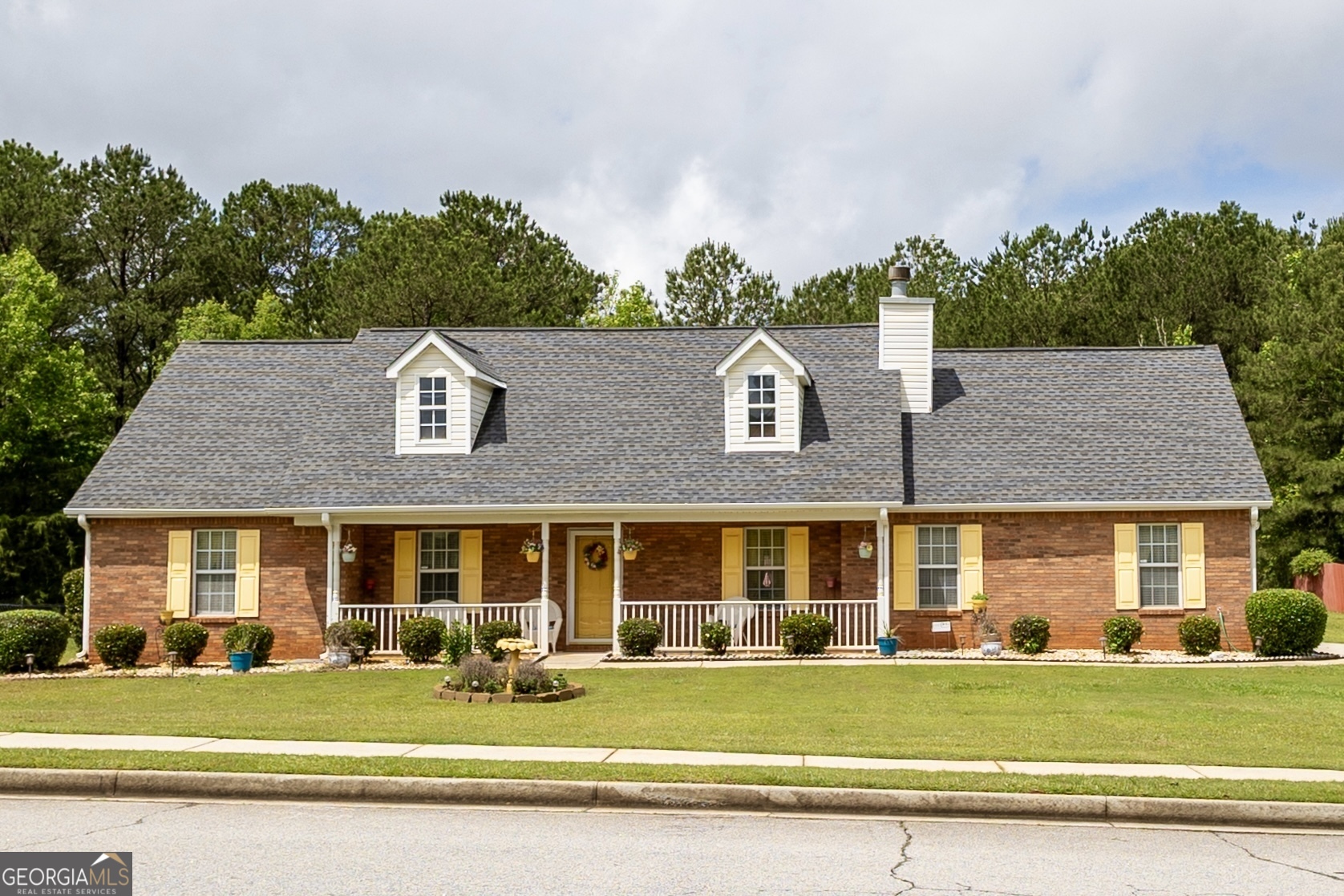 40 Oak Hill Drive Property Photo 1