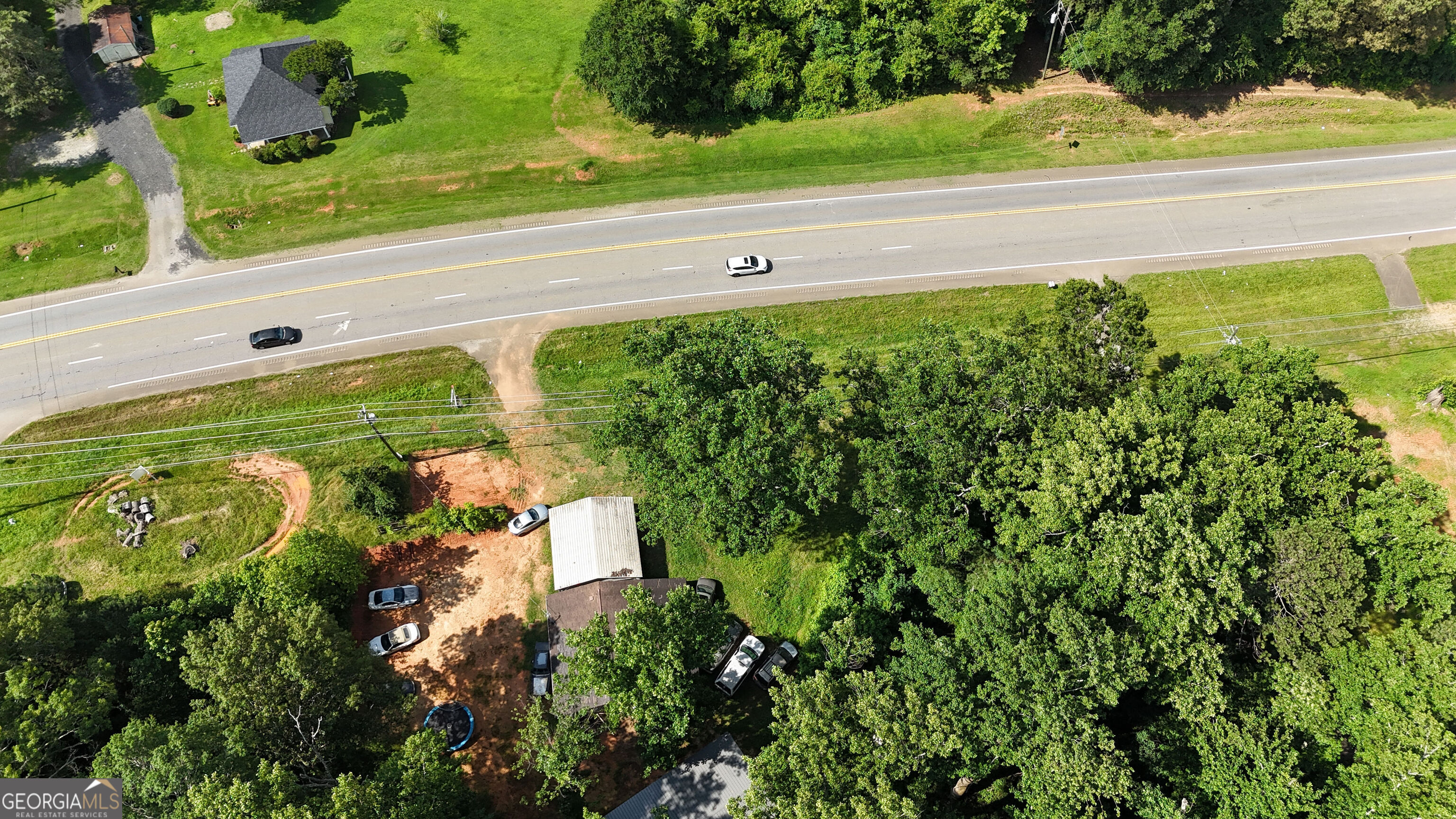 5895 Cumming Highway Property Photo 4
