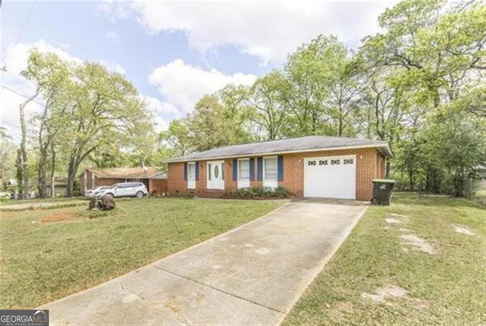104 Oakdale Drive Property Photo