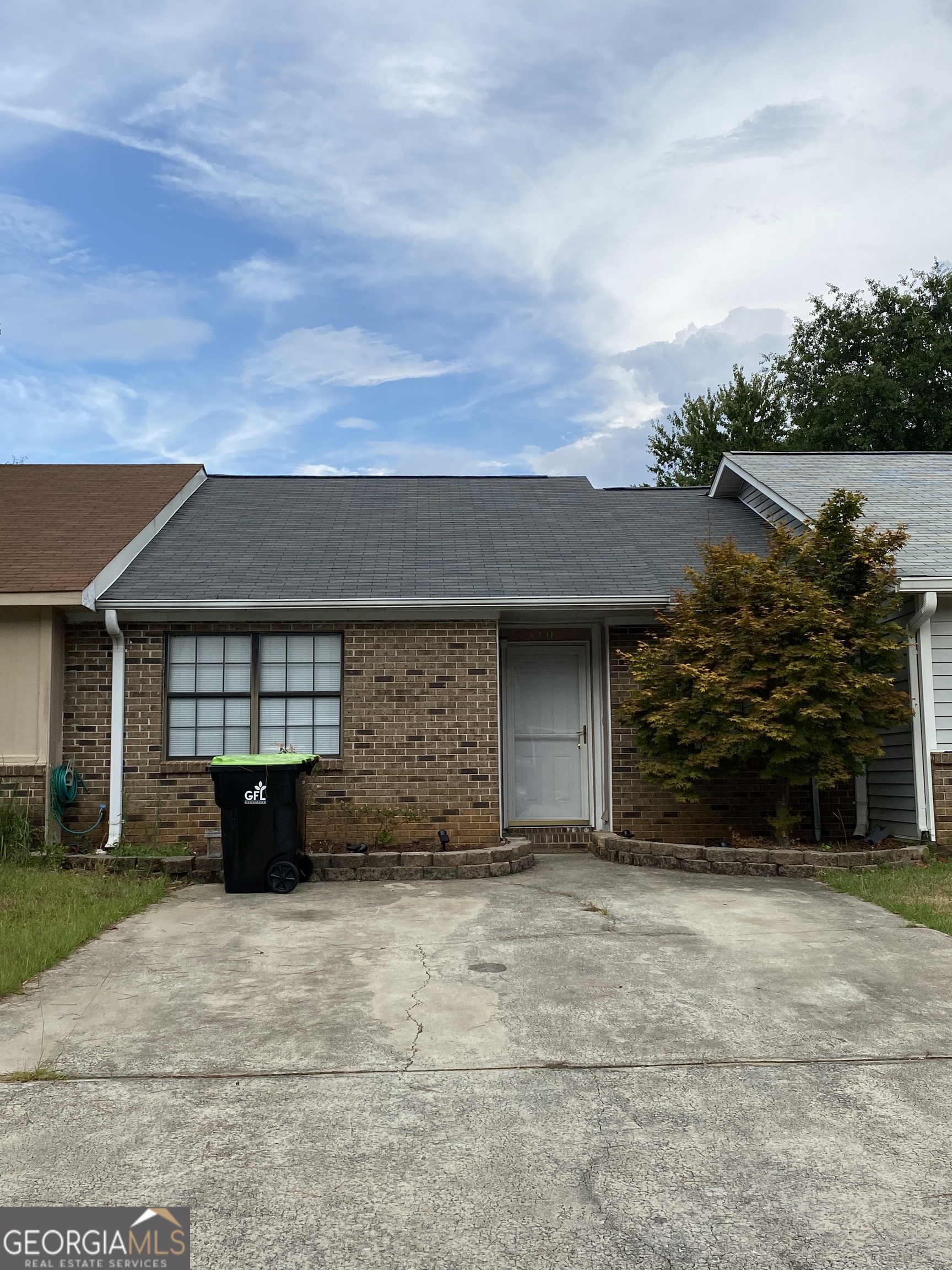 310 Westcliff Center Street Property Photo