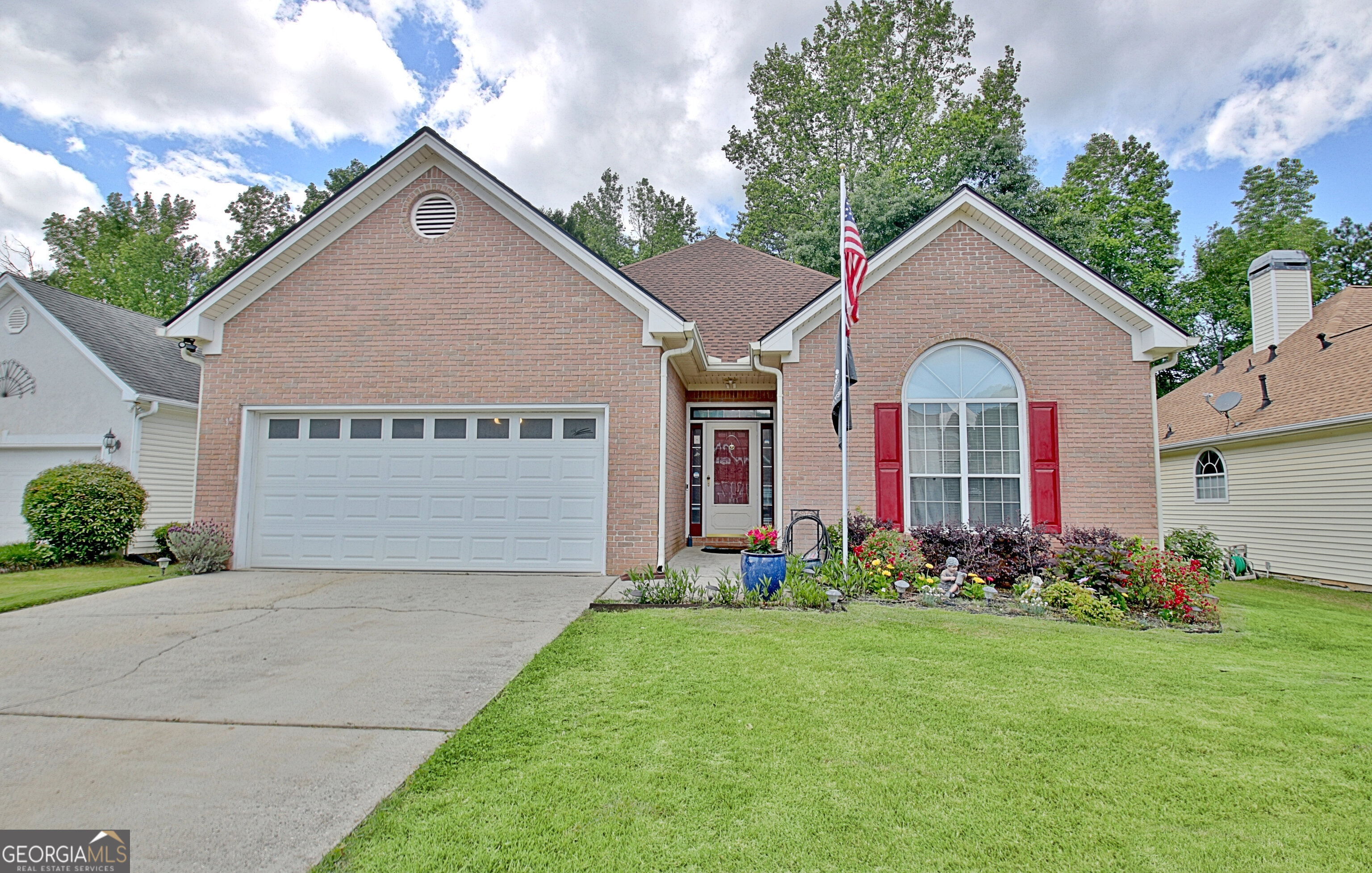 170 Habersham Drive Property Photo 1
