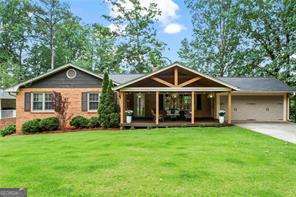 3843 Lake Drive Se Property Photo 1
