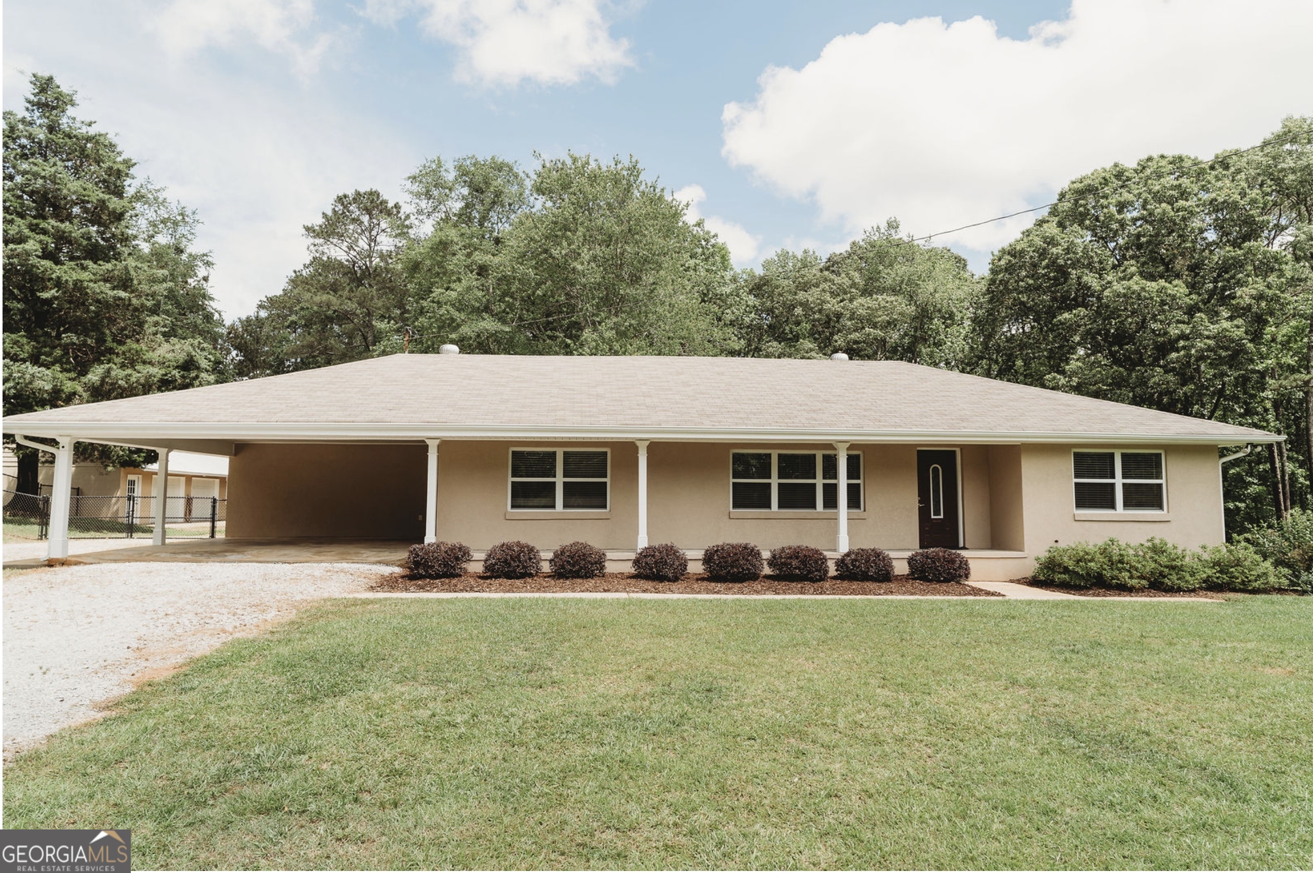 8394 Banks Mill Road Property Photo 1