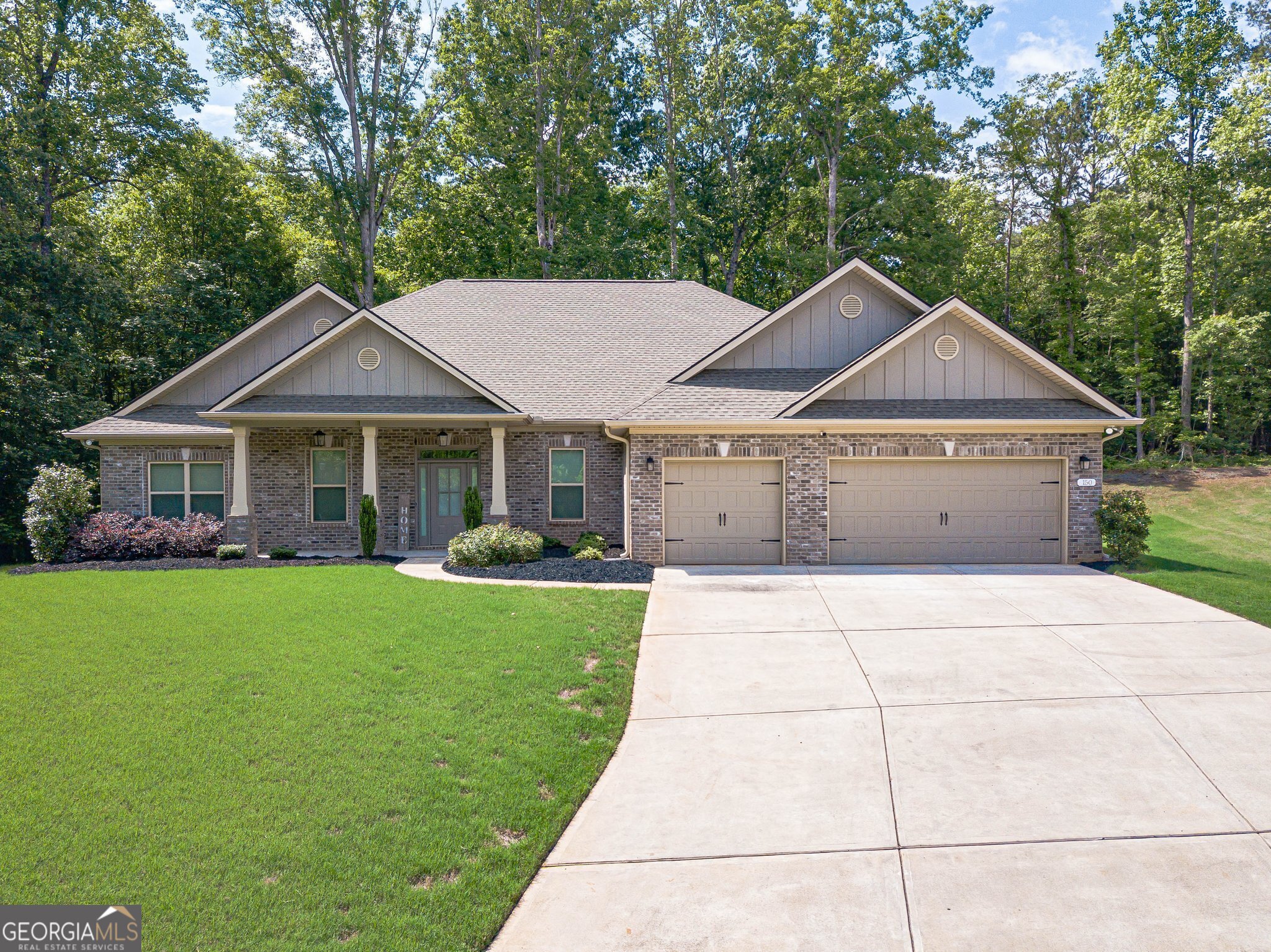 150 Whitworth Drive Property Photo 1