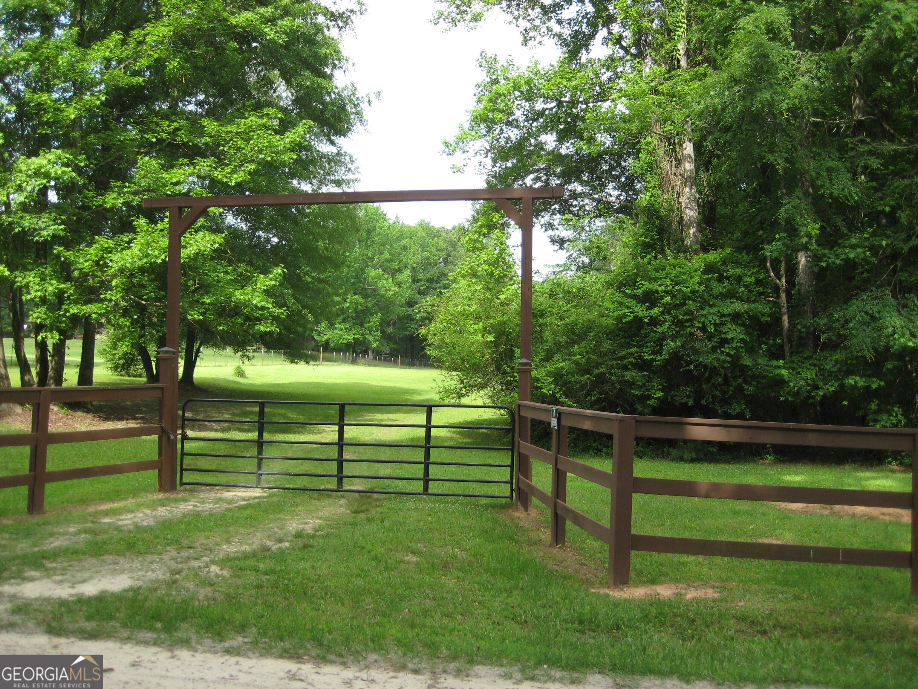 1044 Union School Road Property Photo 2