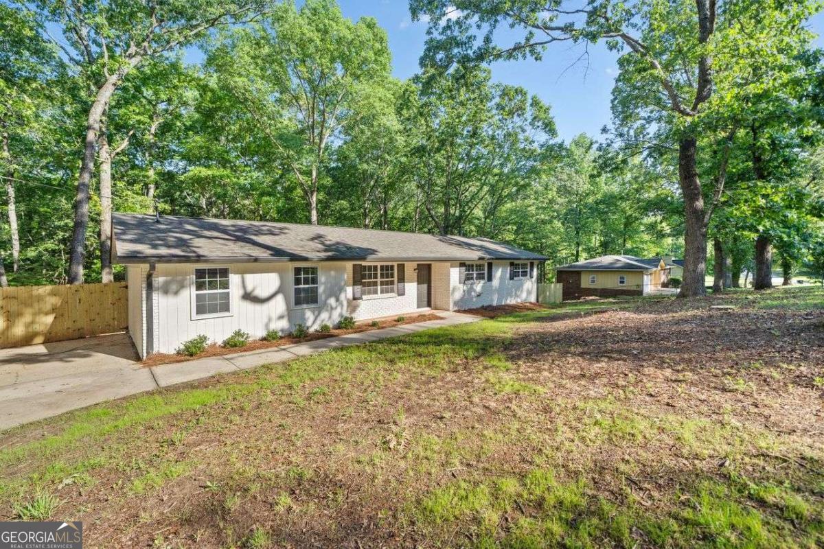 5155 Oakdale Court Property Photo 1
