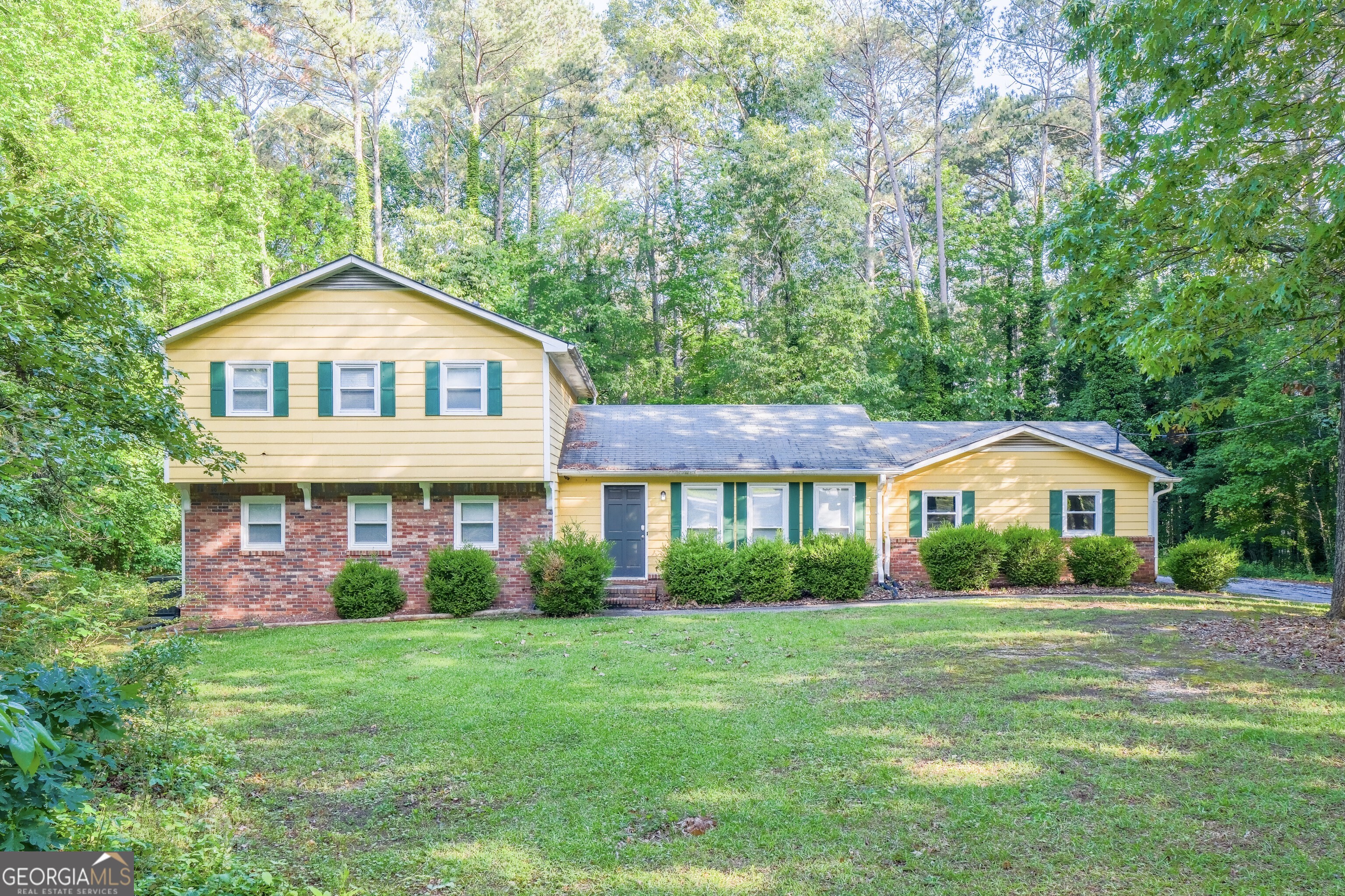 2037 Cliffton Terrace Property Photo 1