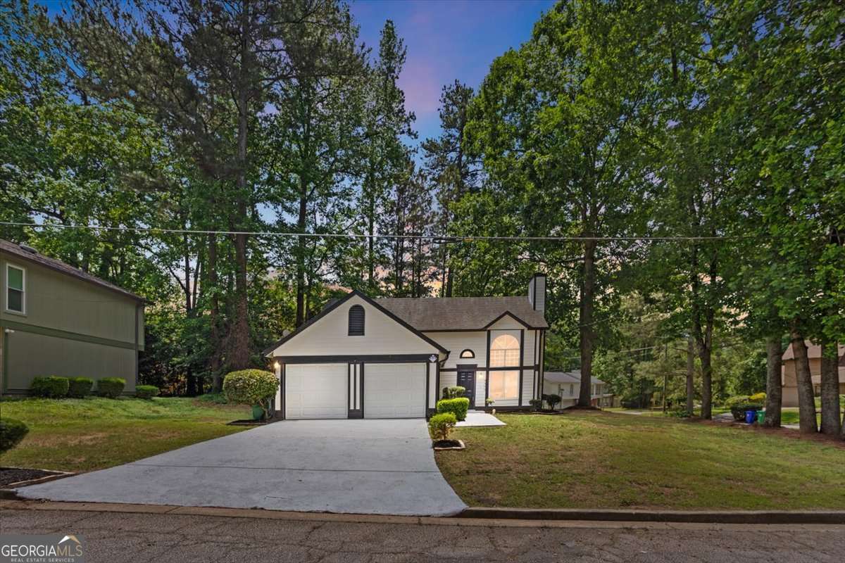 5383 Biffle Way Property Photo 1