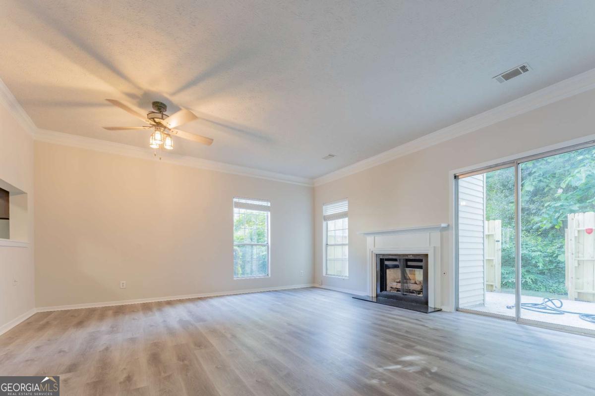 3474 Washington Way Property Photo 3