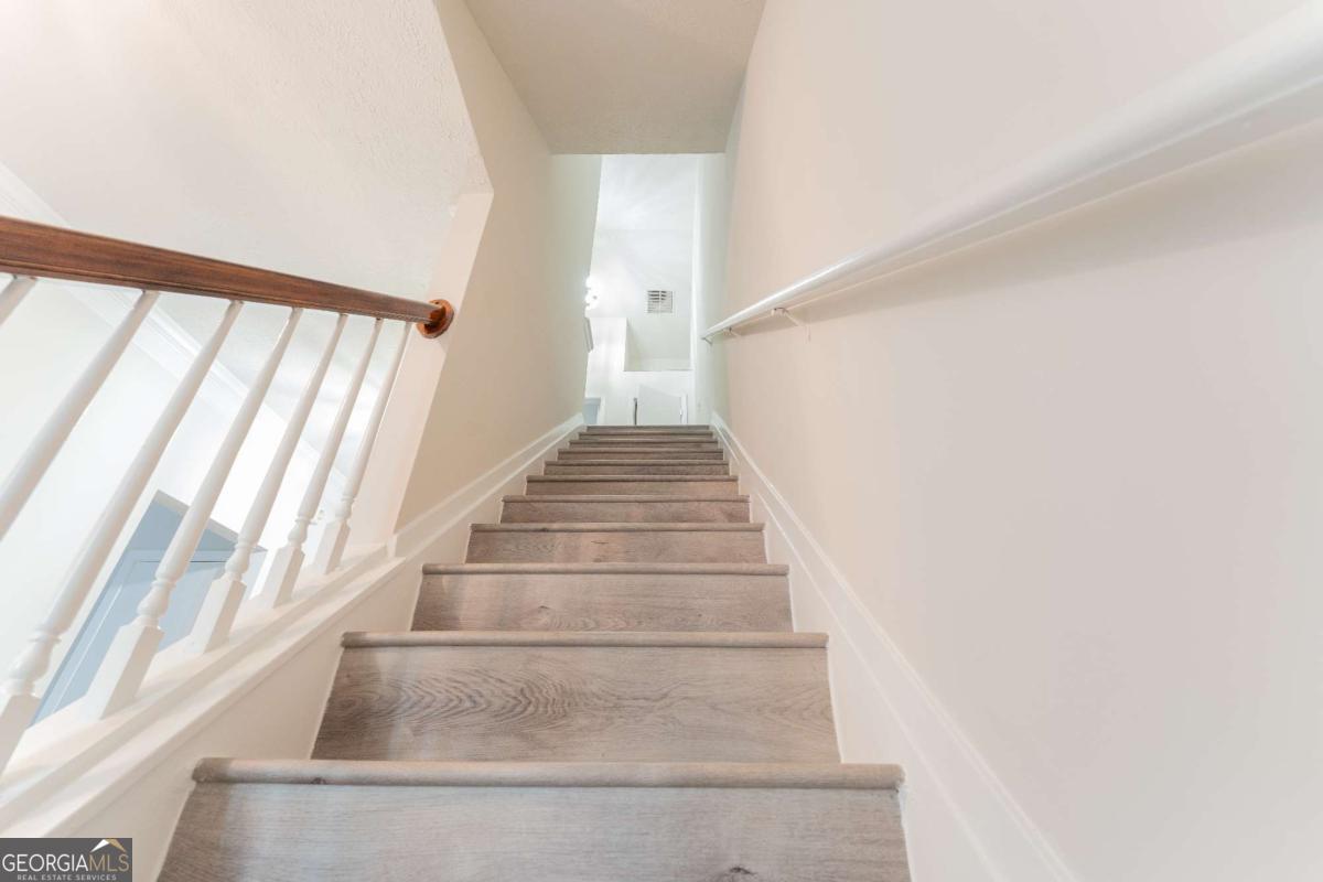 3474 Washington Way Property Photo 14