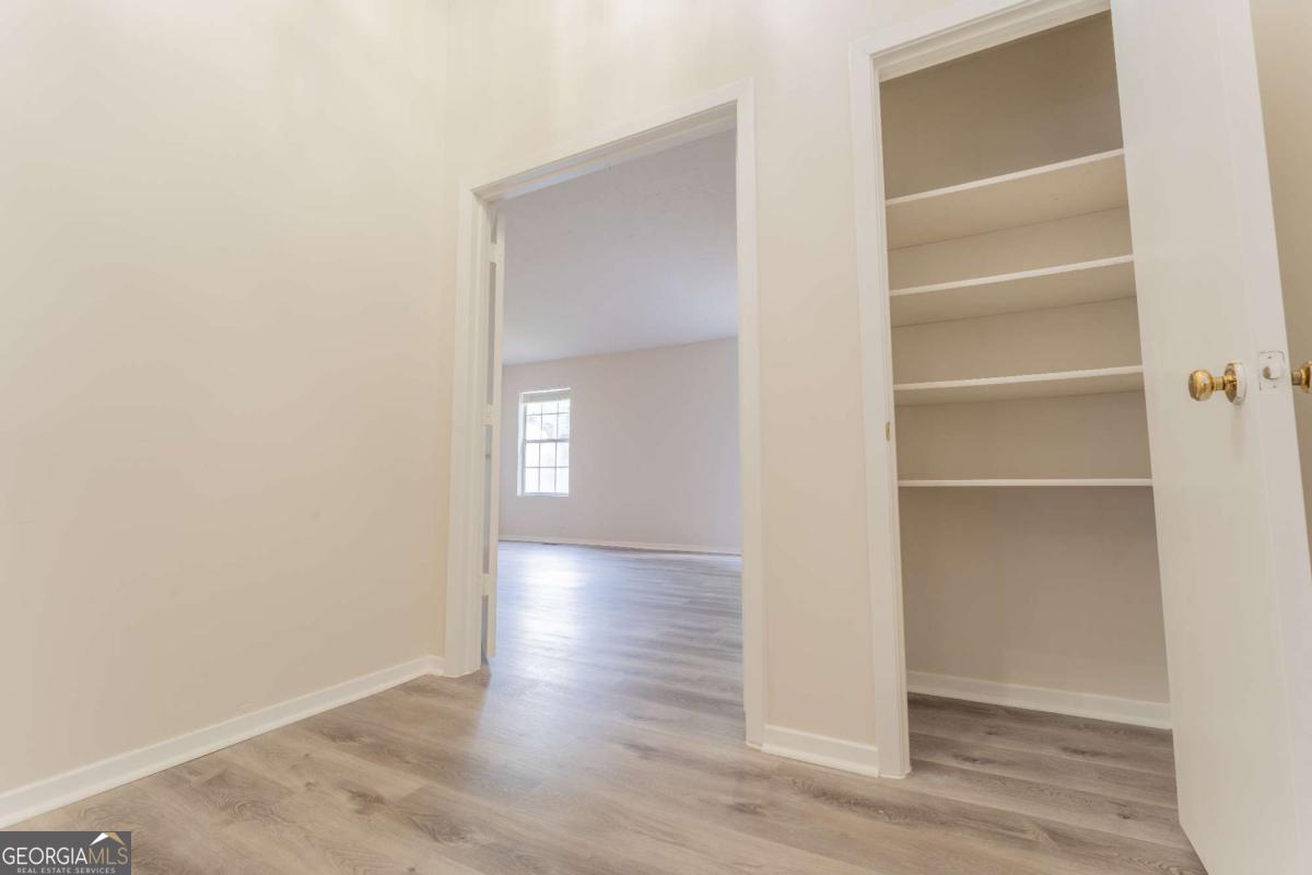 3474 Washington Way Property Photo 16