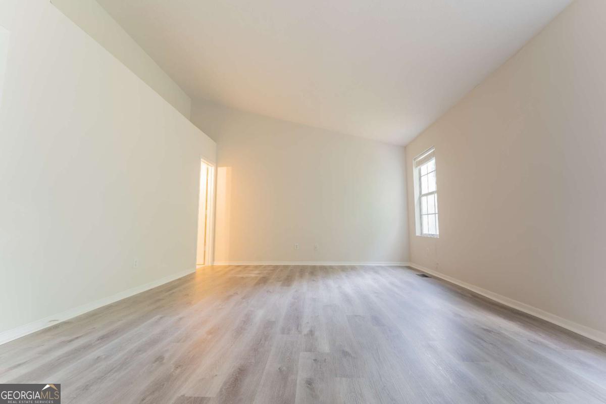 3474 Washington Way Property Photo 17