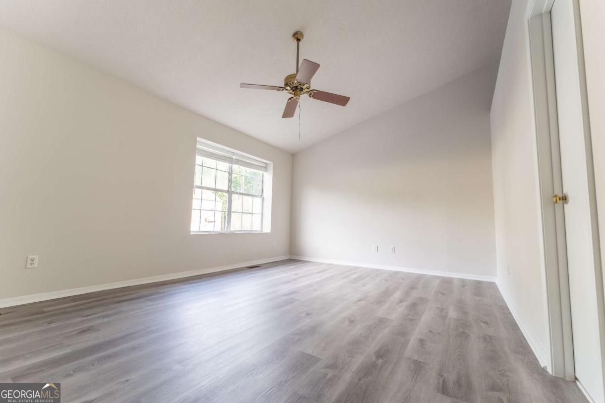 3474 Washington Way Property Photo 24