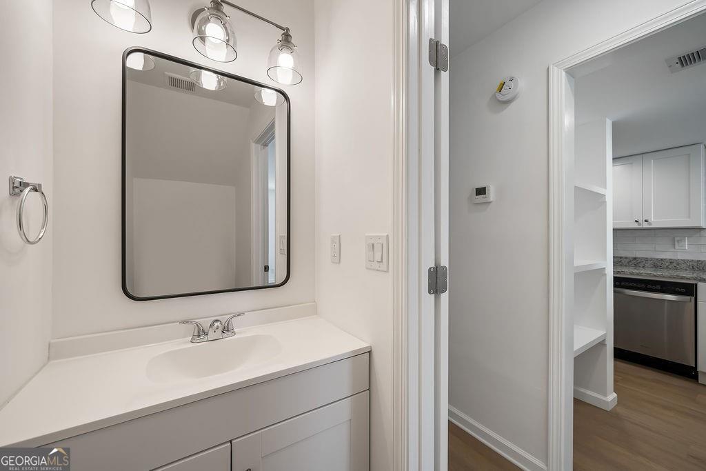 510 Northridge Crossing Drive Property Photo 11