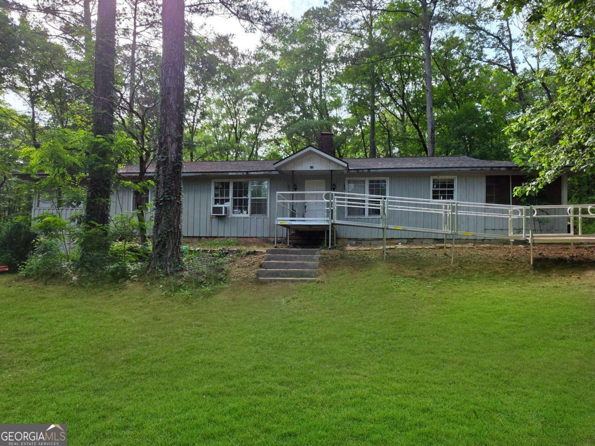 2422 Williams Mill Road Property Photo 1