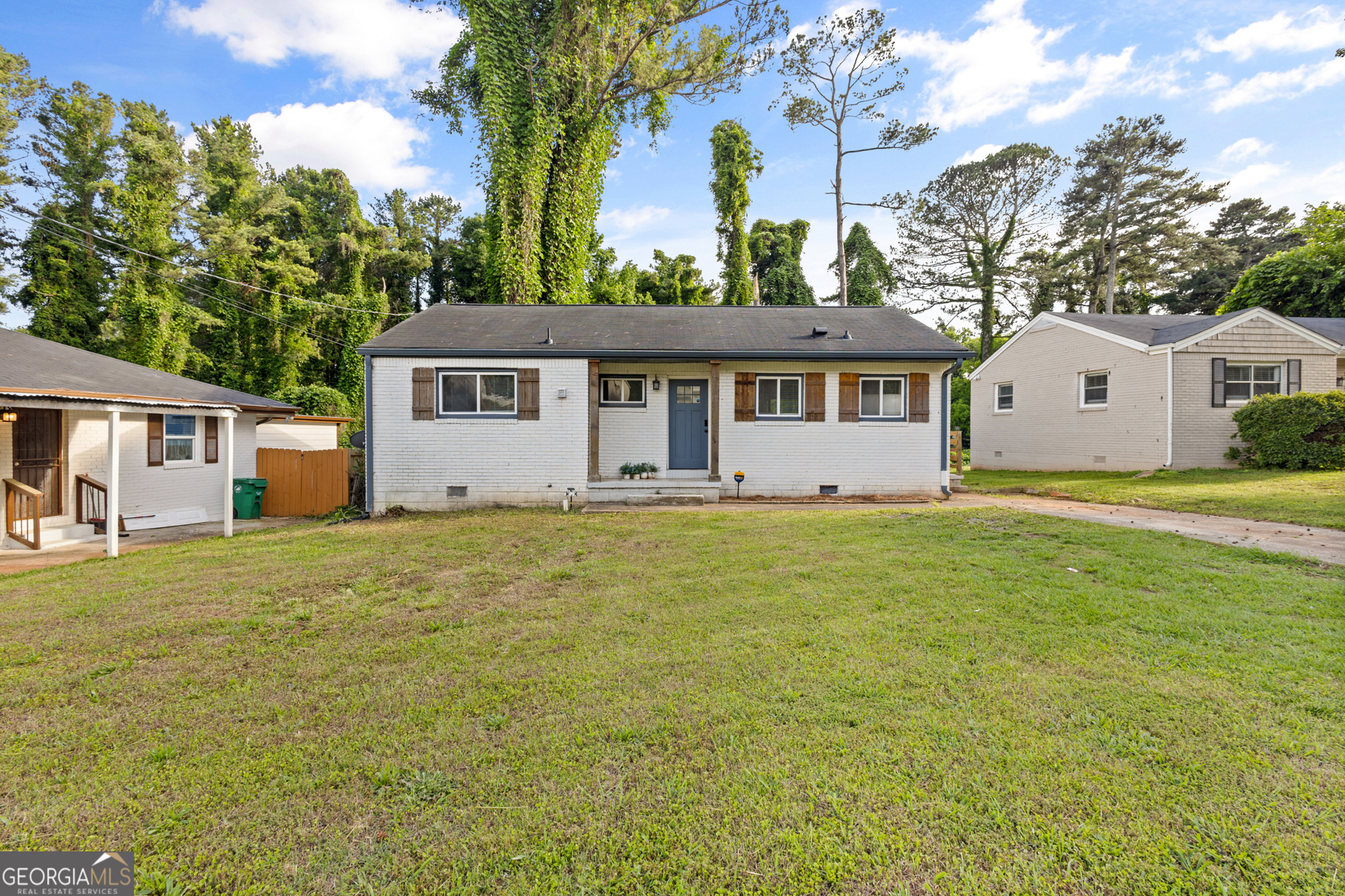 2677 Tilson Road Property Photo 1