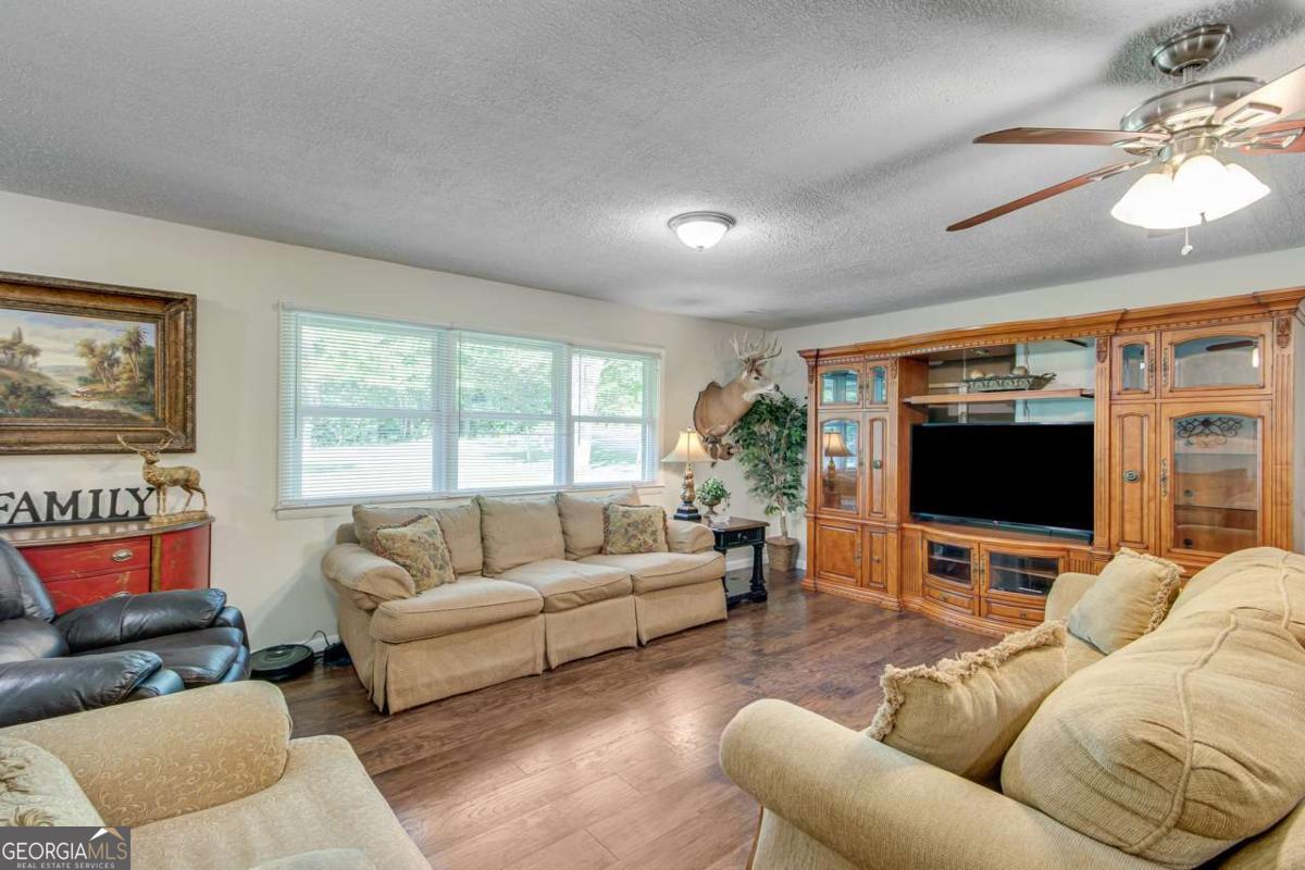 5771 Athens Street Property Photo 4