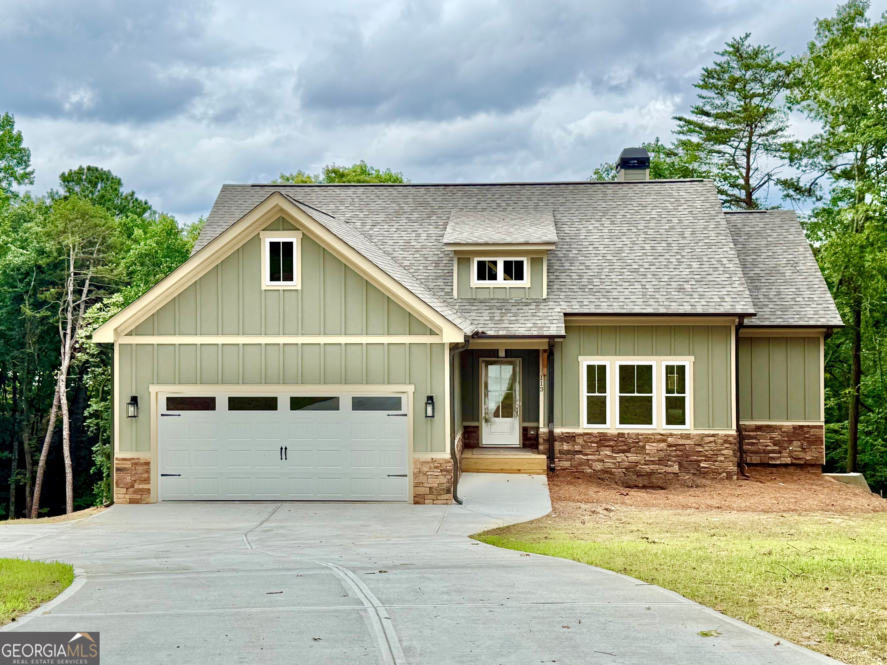 113 Chickasaw Drive Property Photo 1