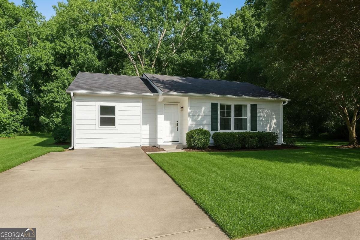 3909 S Creek Court Property Photo 1