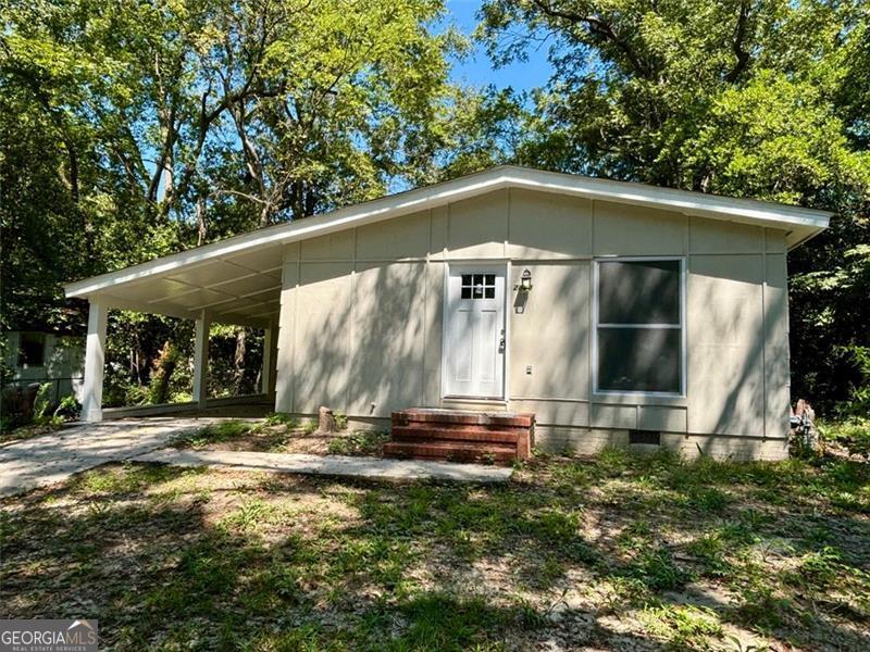 2489 Hillside Property Photo 1