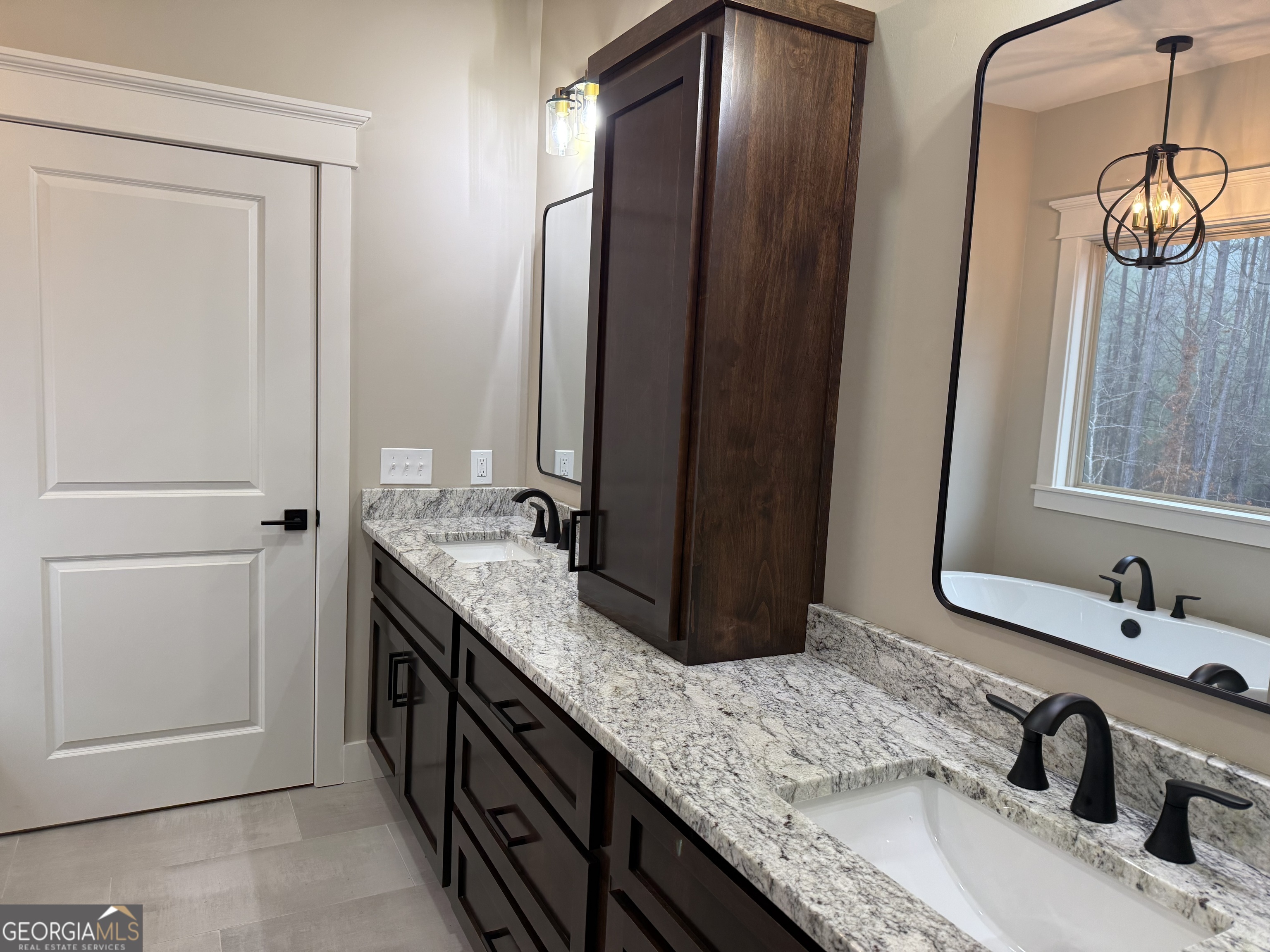 33 Wolf Creek Cove Property Photo 15