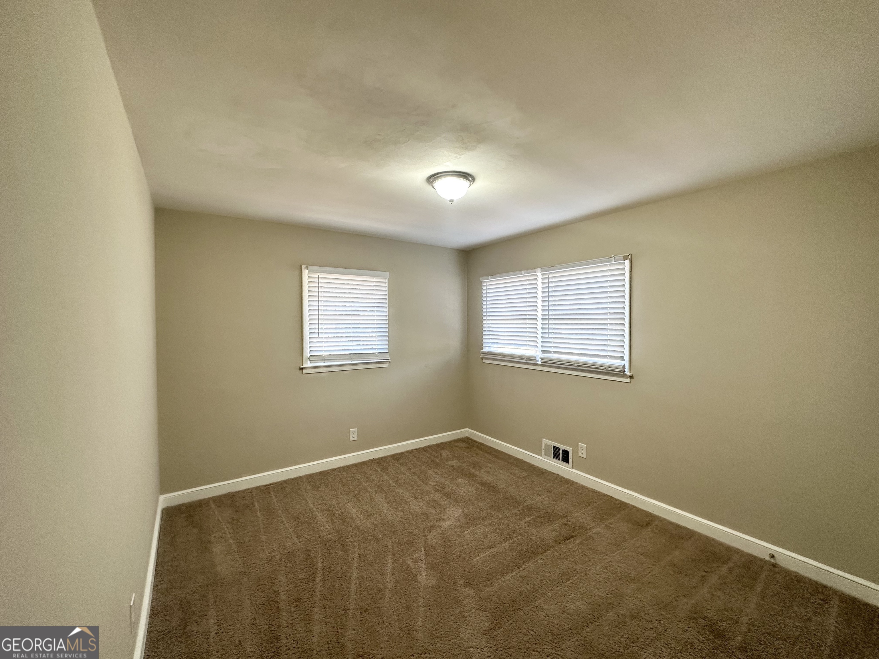 2896 Hogan Road Property Photo 9