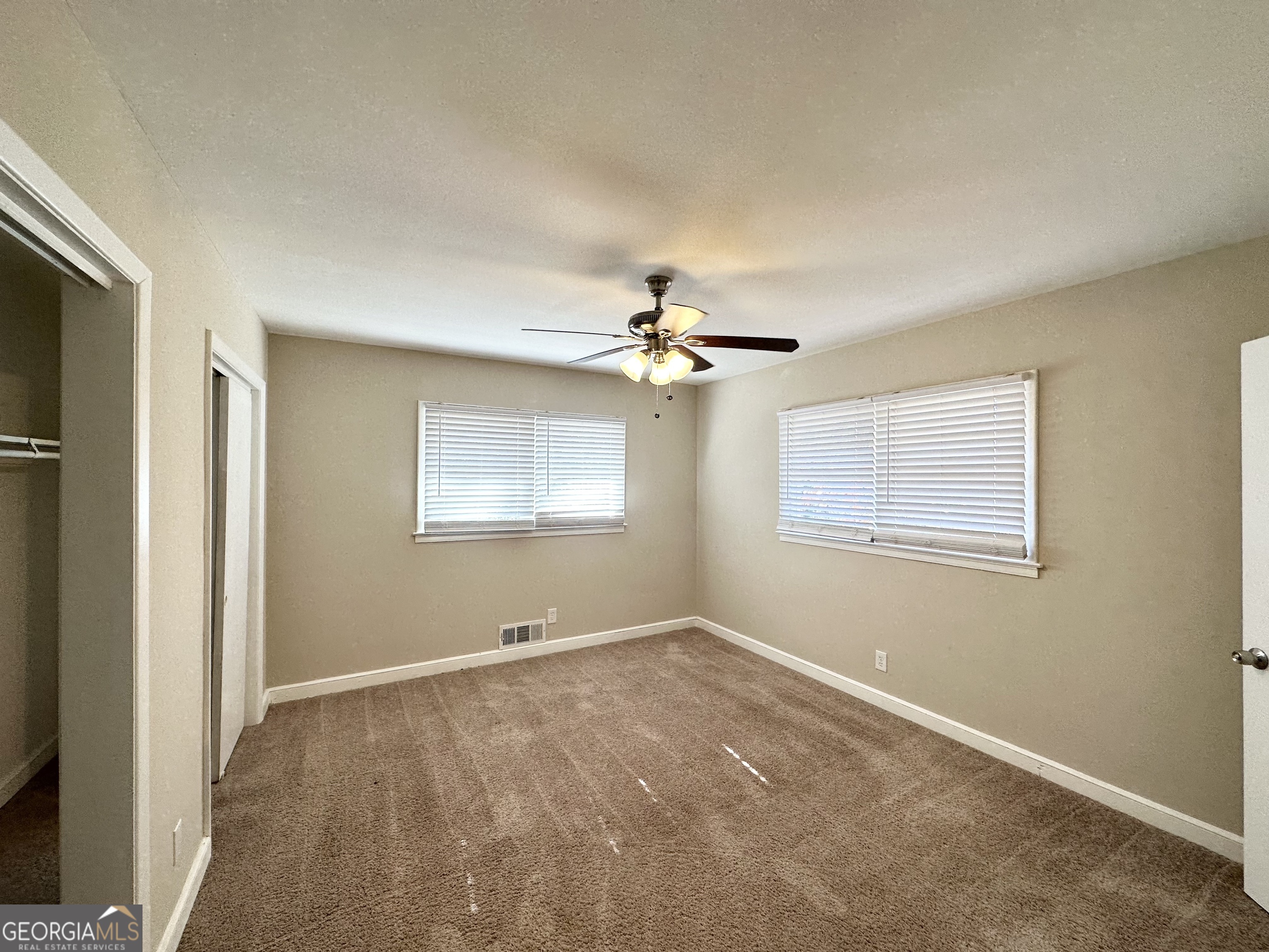 2896 Hogan Road Property Photo 11
