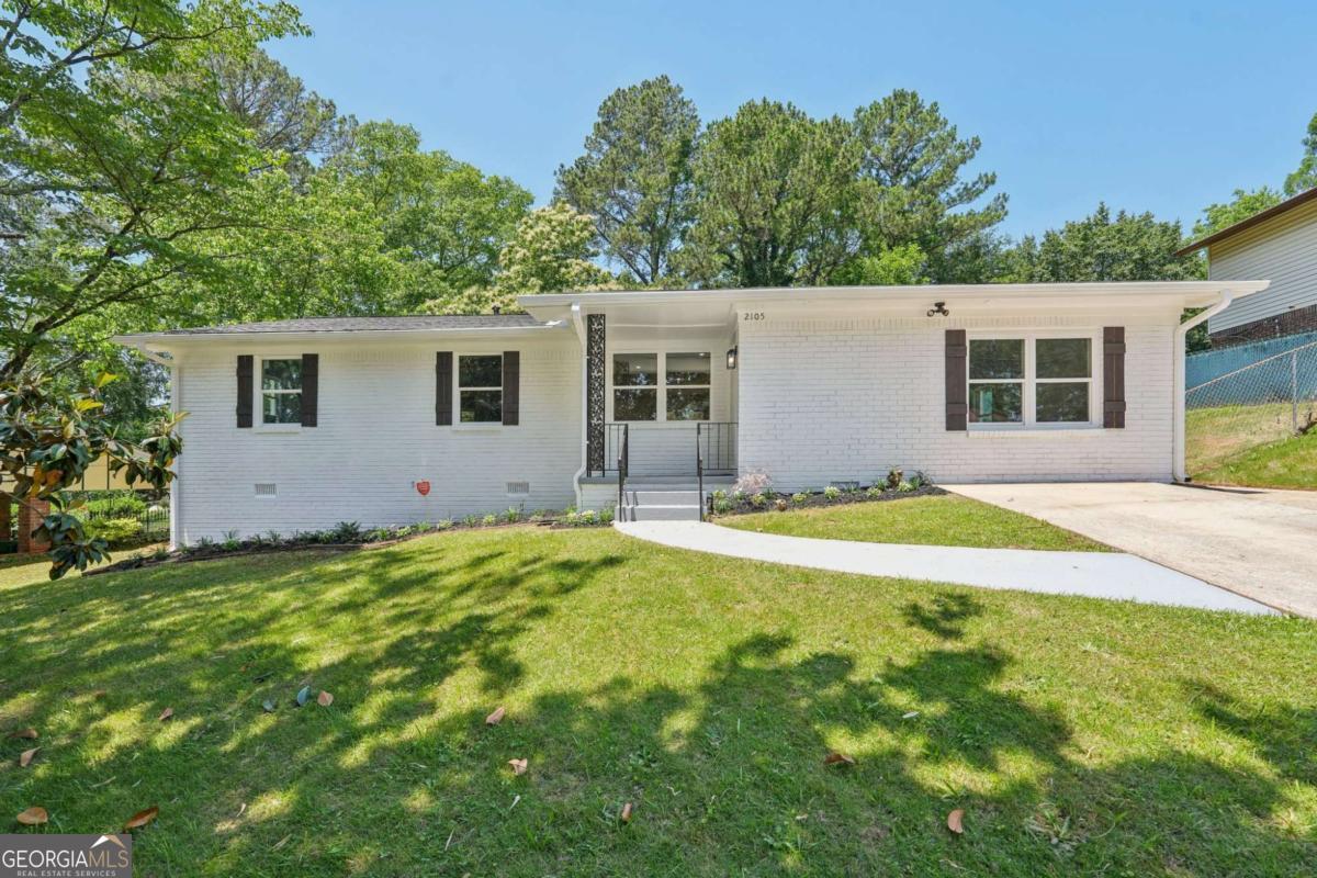 2105 Royal Fox Way Property Photo 1