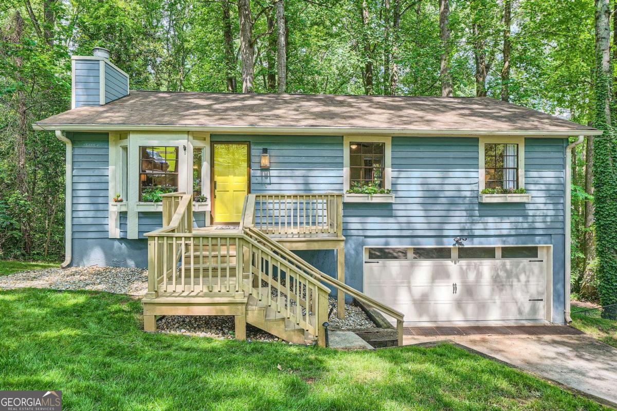 2336 Vistamont Drive Property Photo 1